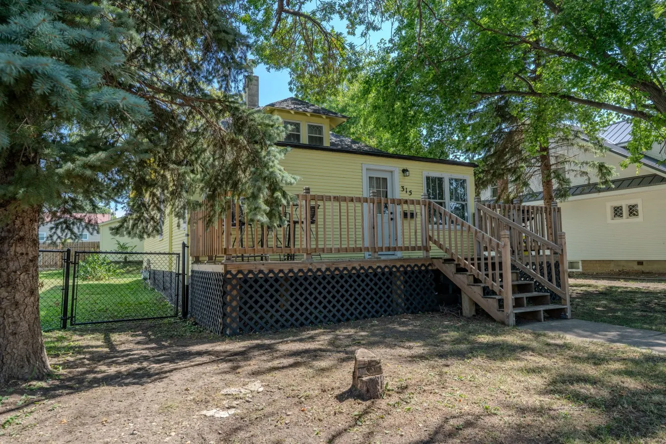 Main Street Cottage 3BR with Fenced Yard 15