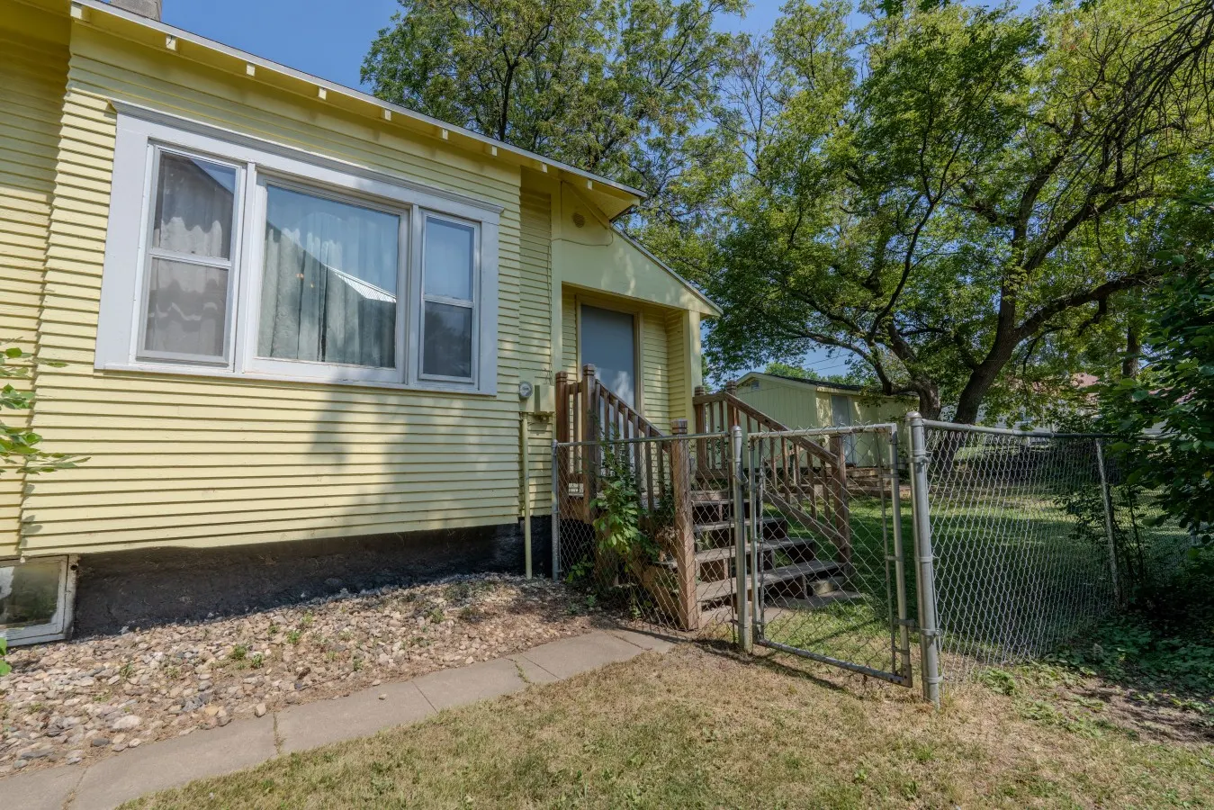 Main Street Cottage 3BR with Fenced Yard 16