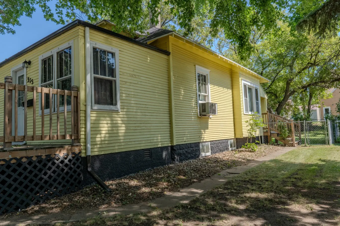 Main Street Cottage 3BR with Fenced Yard 17