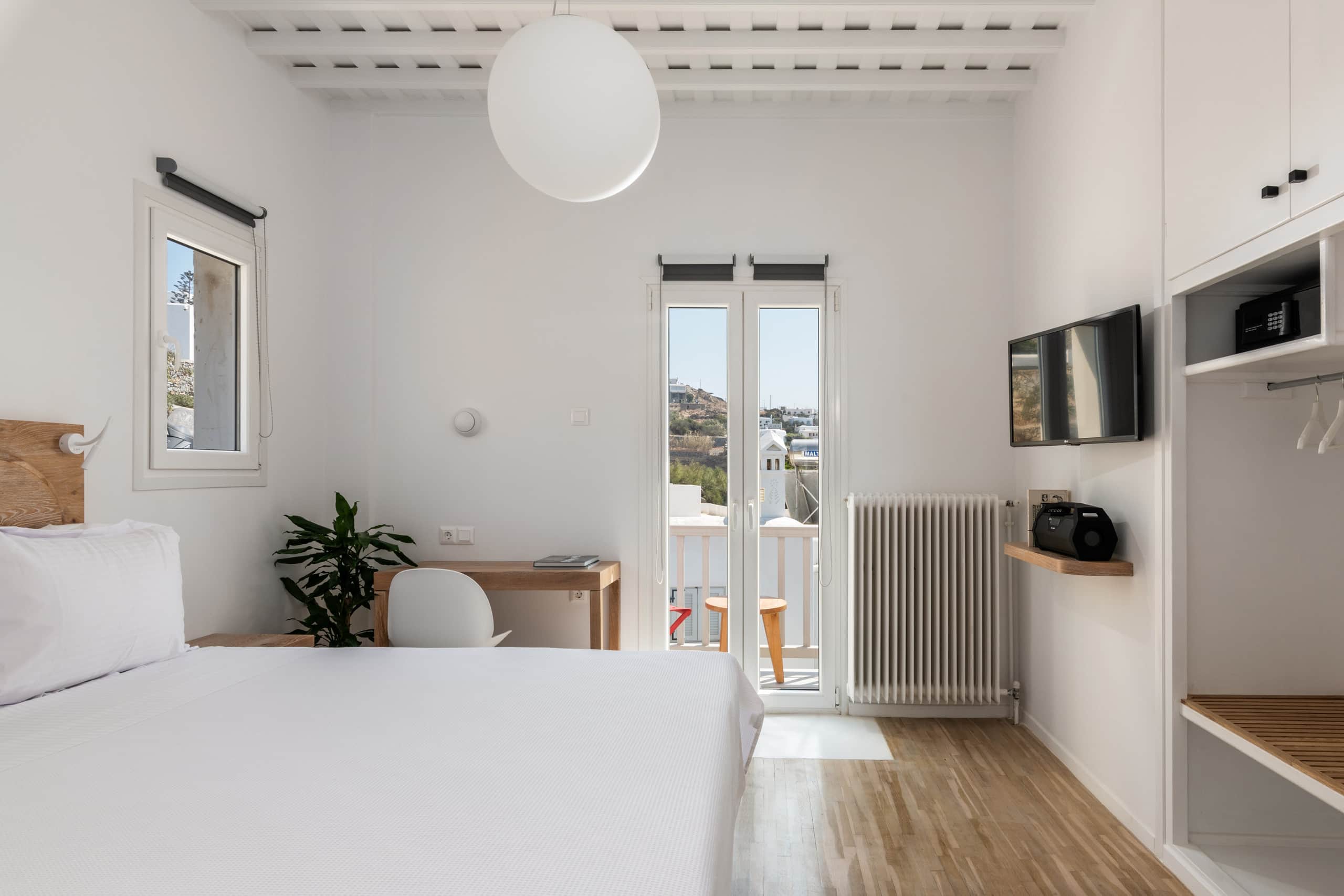 GaZía_Exquisite seaview apartment in Mykonos town 13