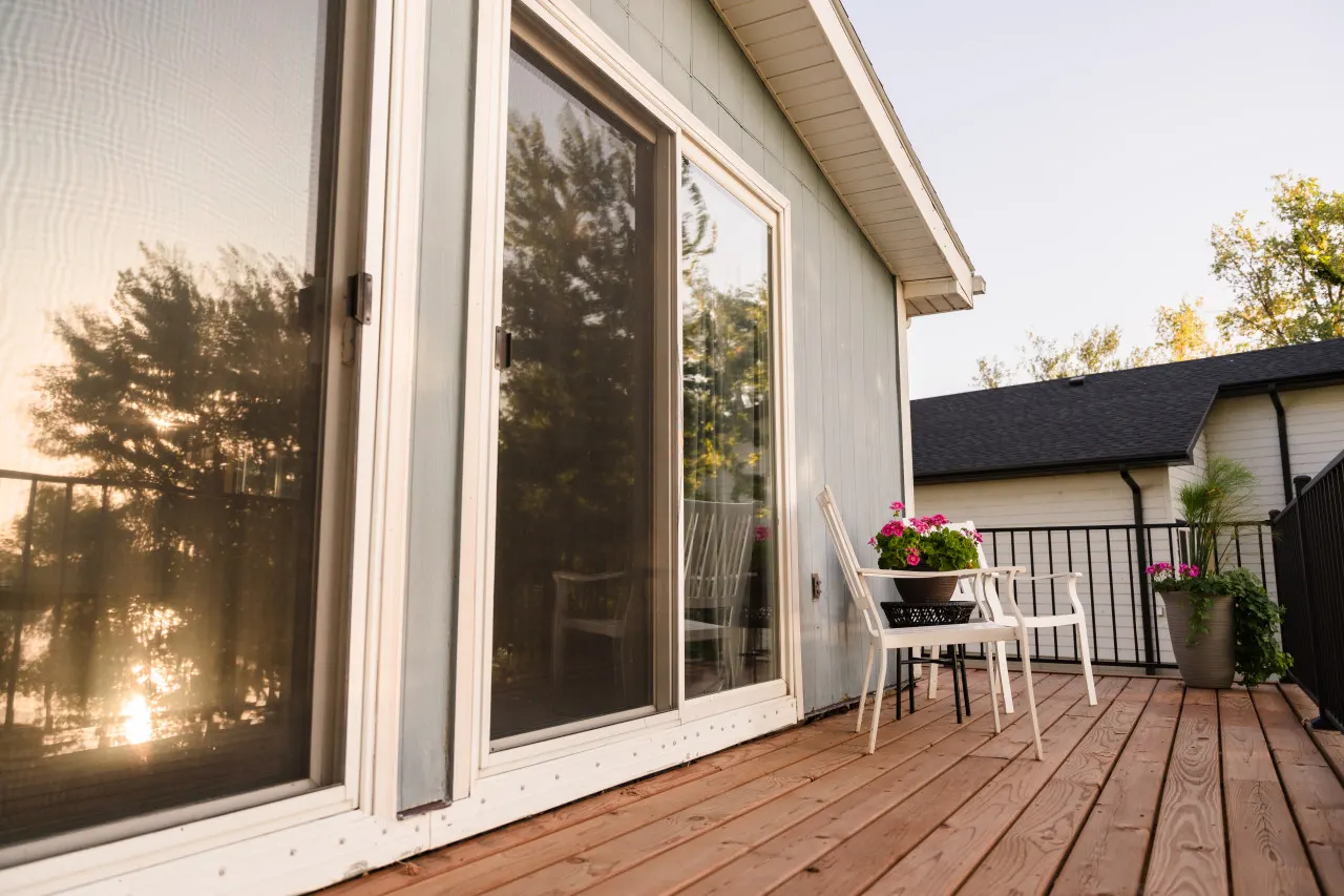 Richmond Lakeside Retreat 19