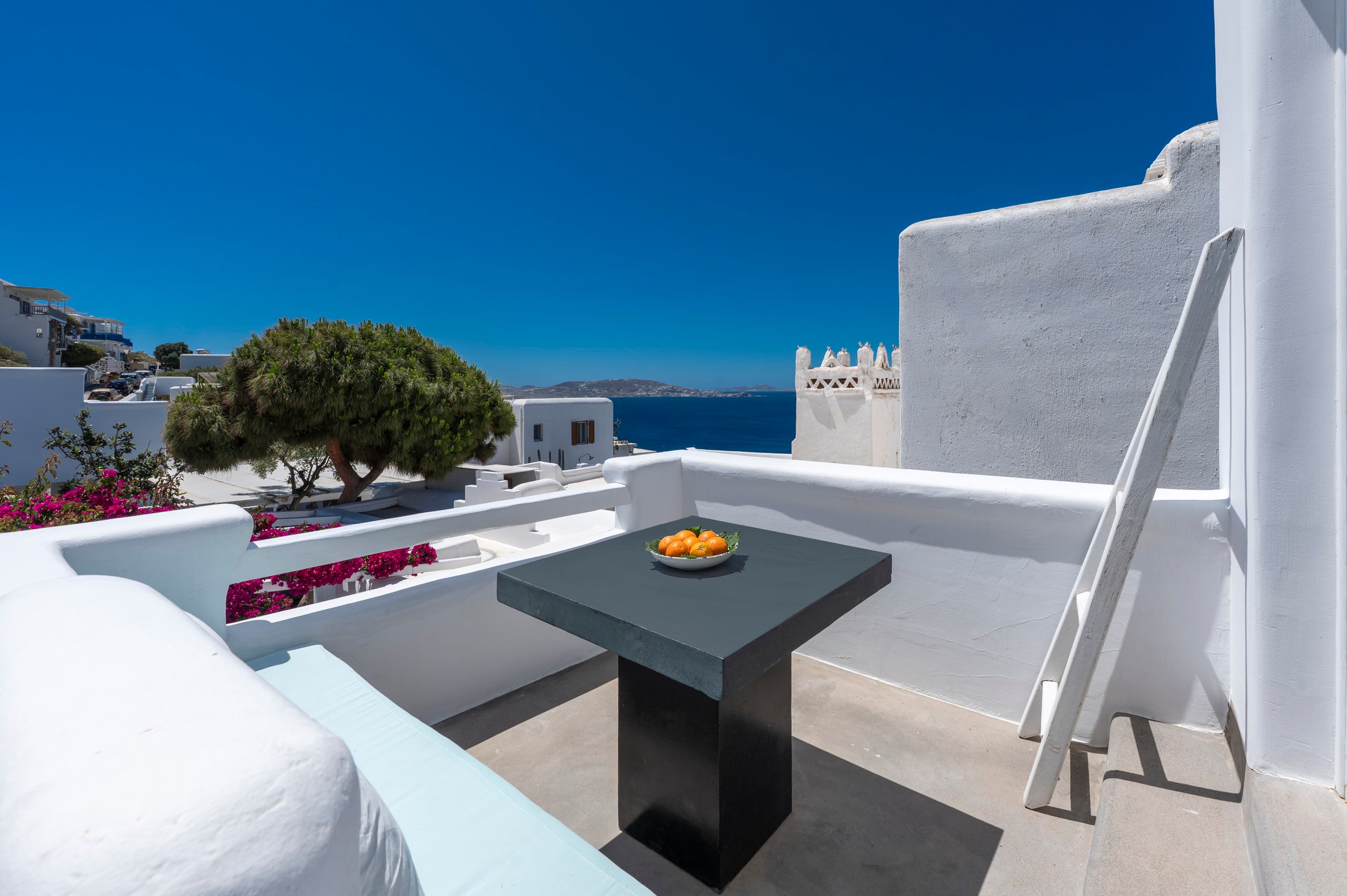 Panoramic Sea View Suite | Flaskos Suites 14