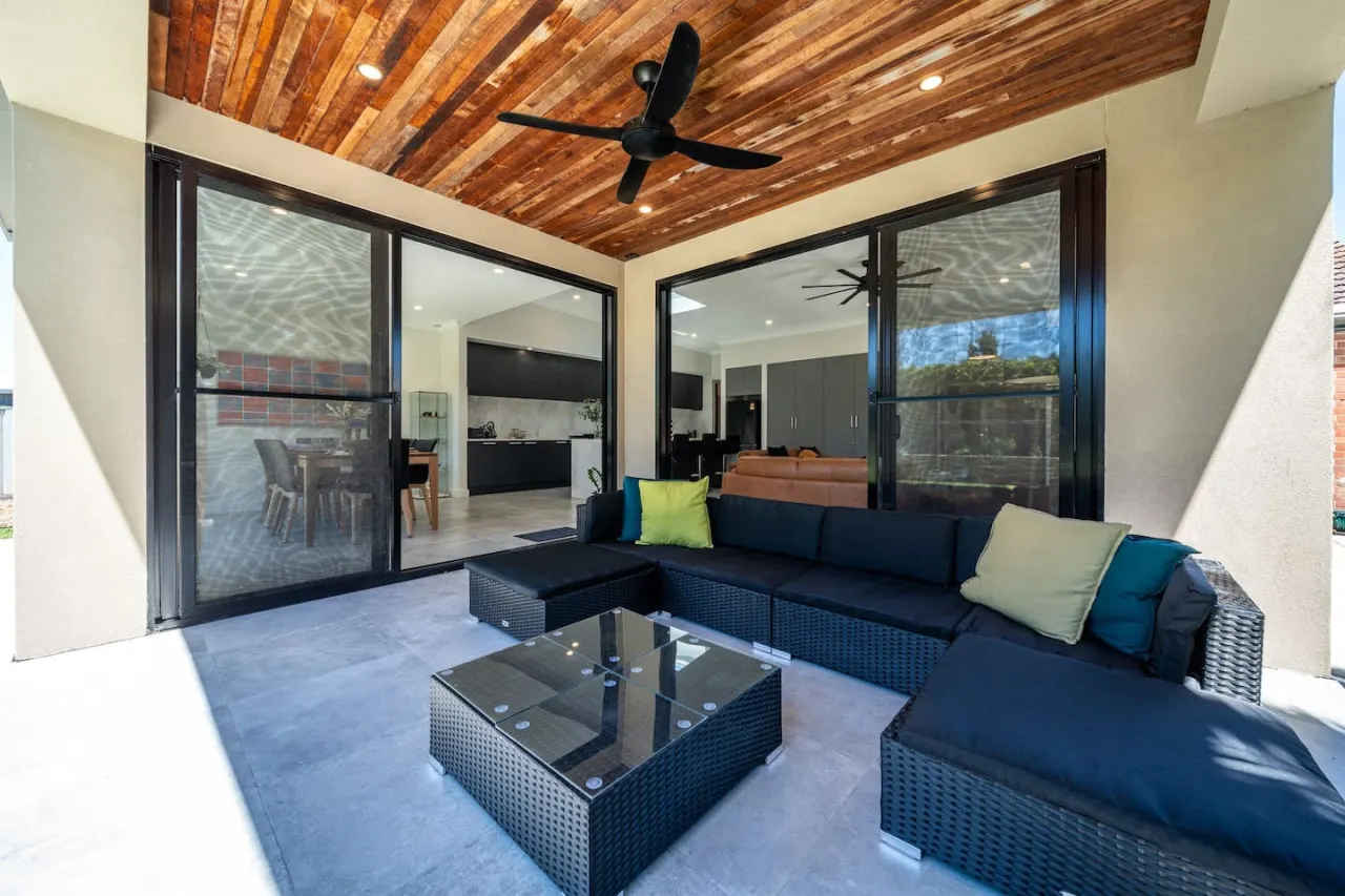 Marble @ South Plympton: Effortless Family Comfort 16