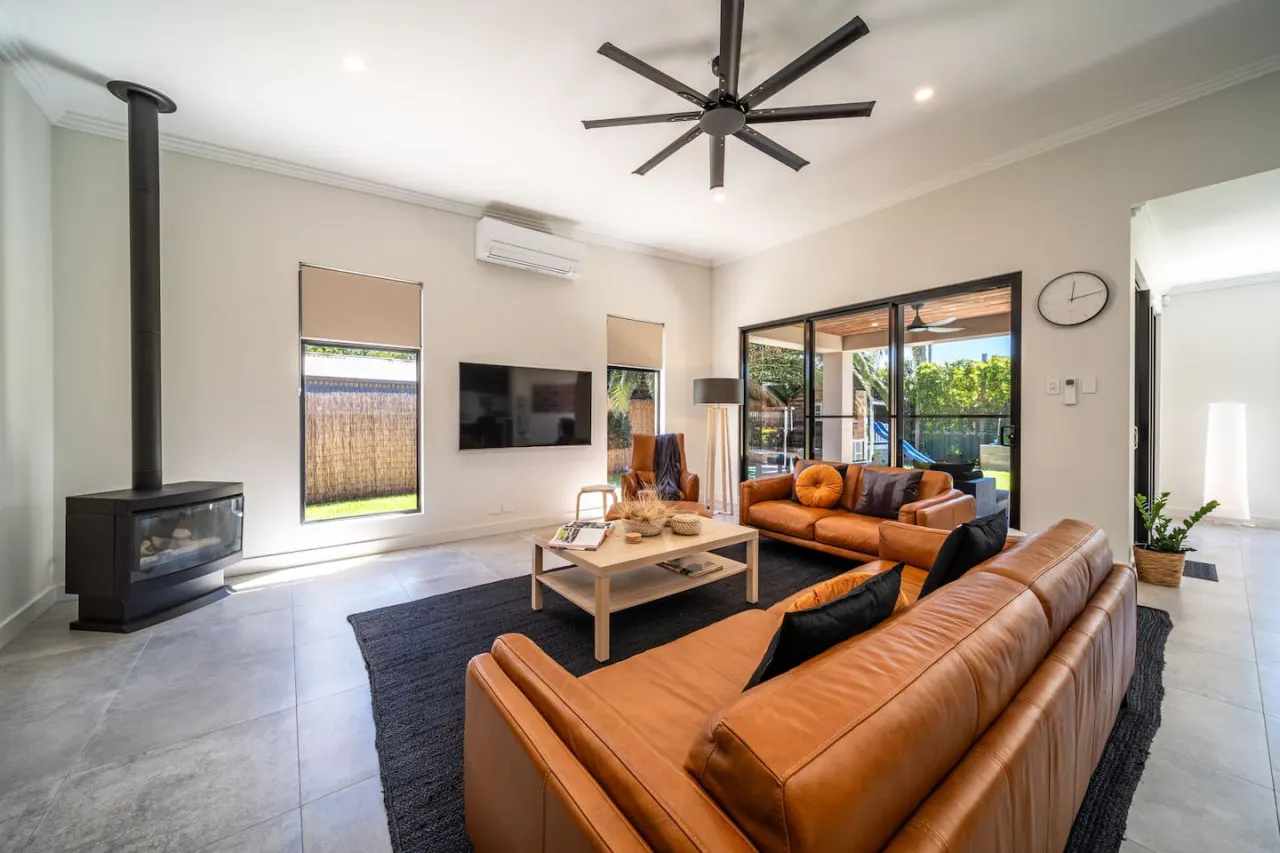 Marble @ South Plympton: Effortless Family Comfort 8