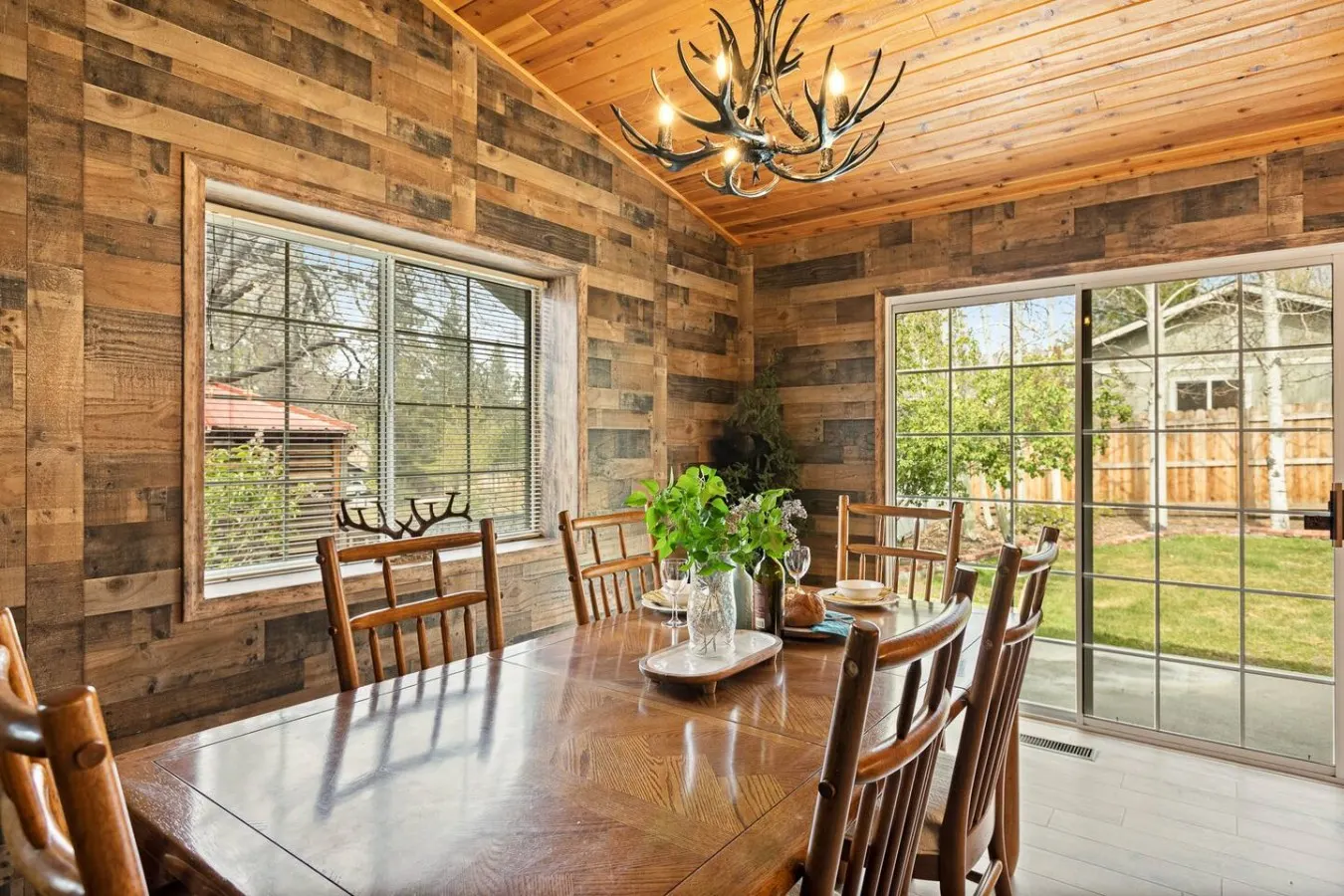 Designer Snow Retreat Near ski resorts w/ spa 4