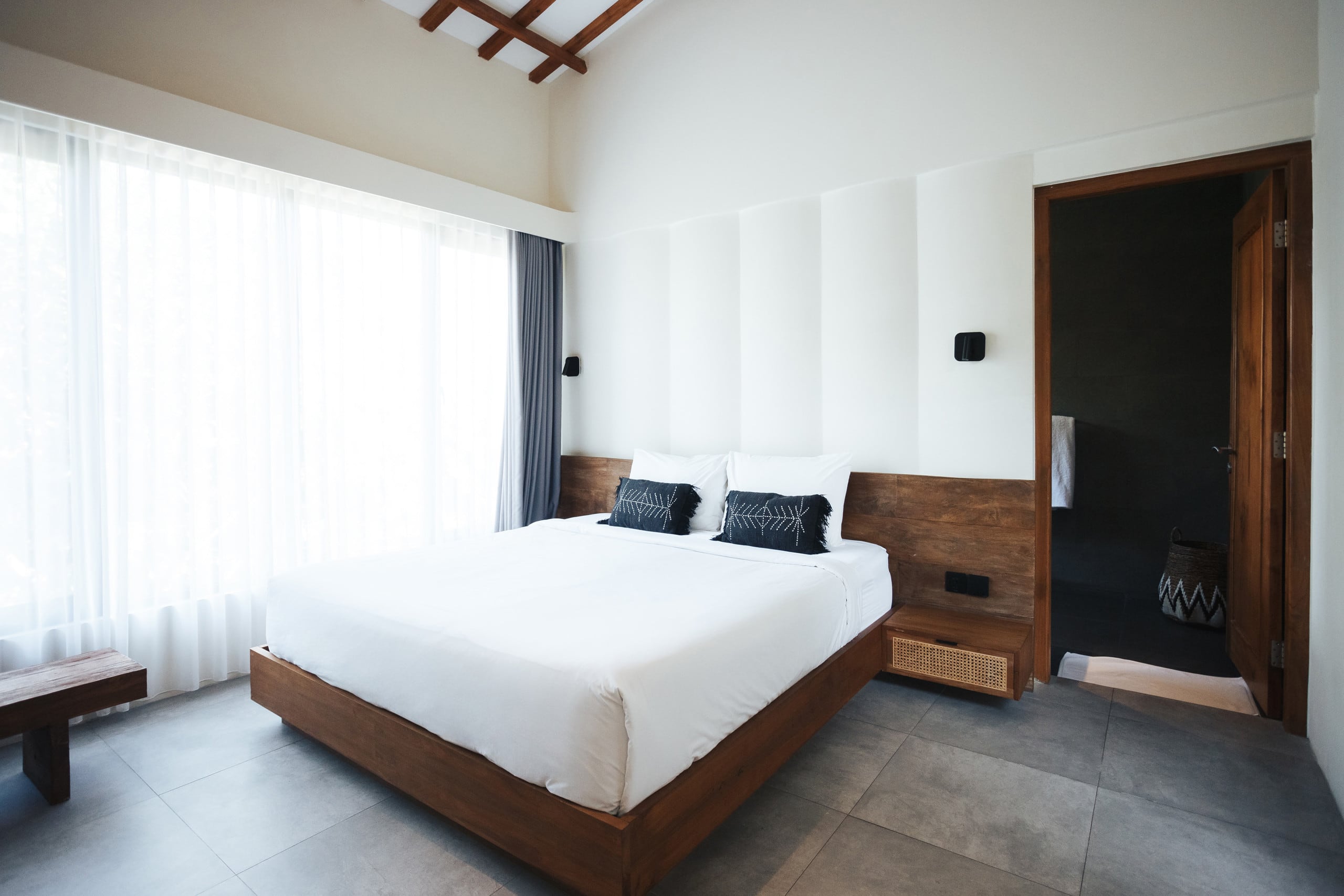 Villa KHAYU Seminyak • 2BR with Pool Walk to Beach 8