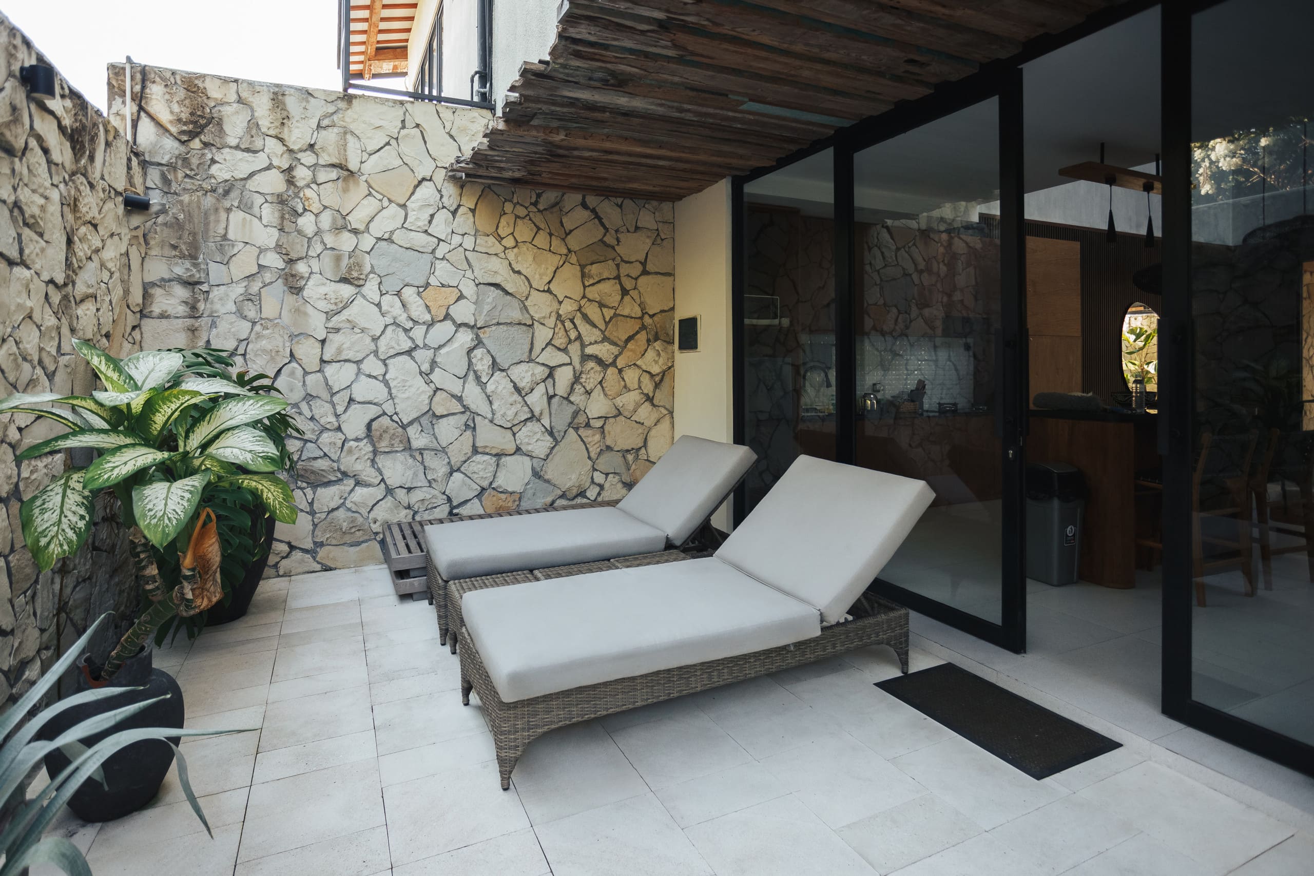 Villa KHAYU Seminyak • 2BR with Pool Walk to Beach — photo 4