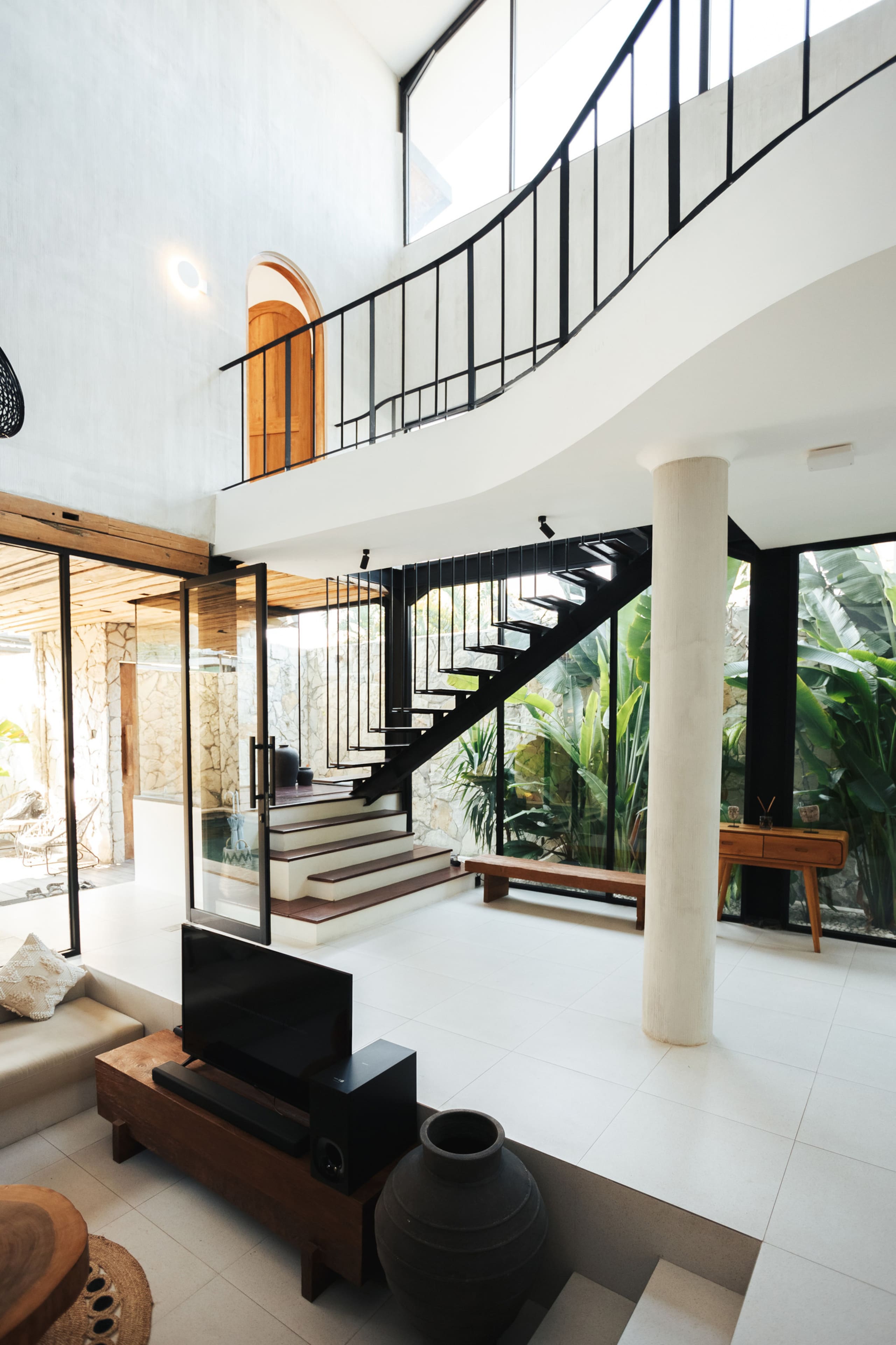 Villa KHAYU Seminyak • 2BR with Pool Walk to Beach 14