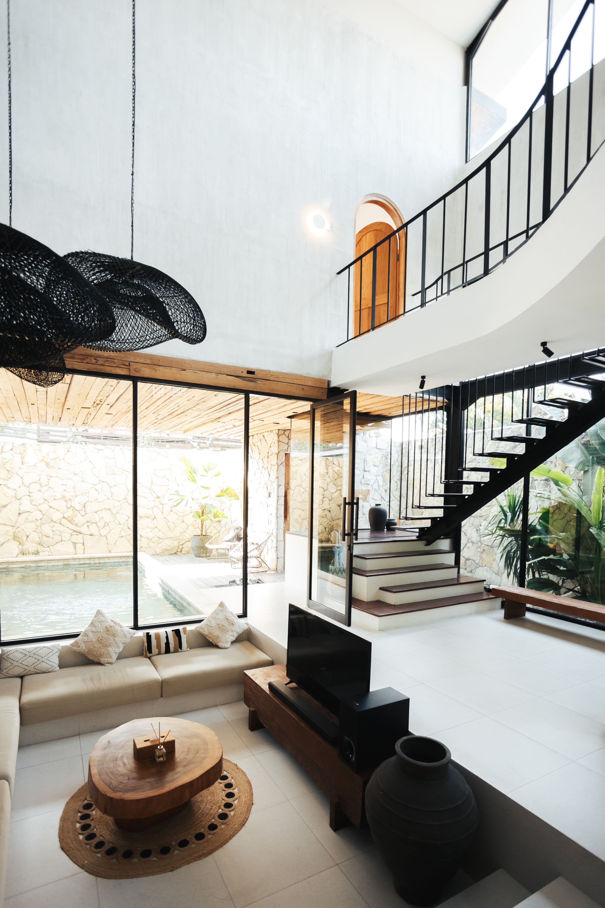 Villa KHAYU Seminyak • 2BR with Pool Walk to Beach 13