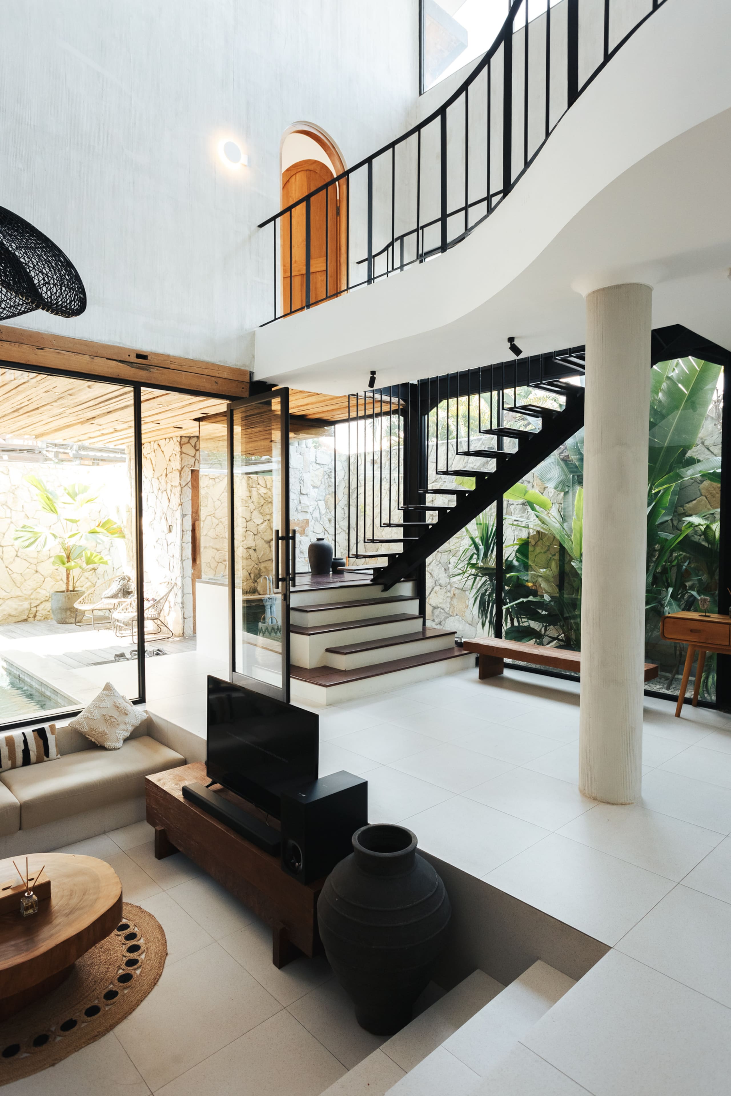 Villa KHAYU Seminyak • 2BR with Pool Walk to Beach 12