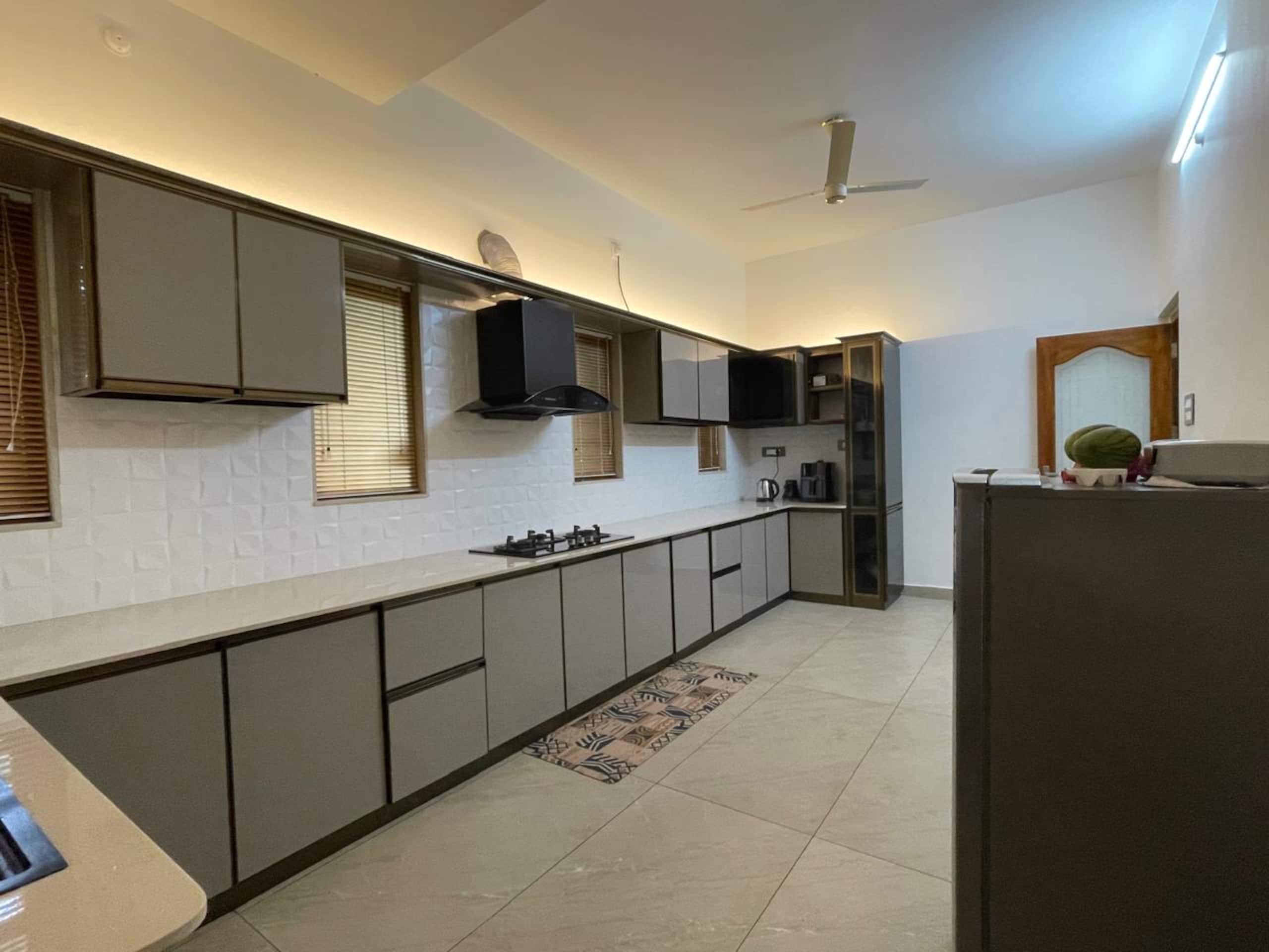 Luxury 5BR Villa |6 Toilets| 11 Guests| Kattappana 5
