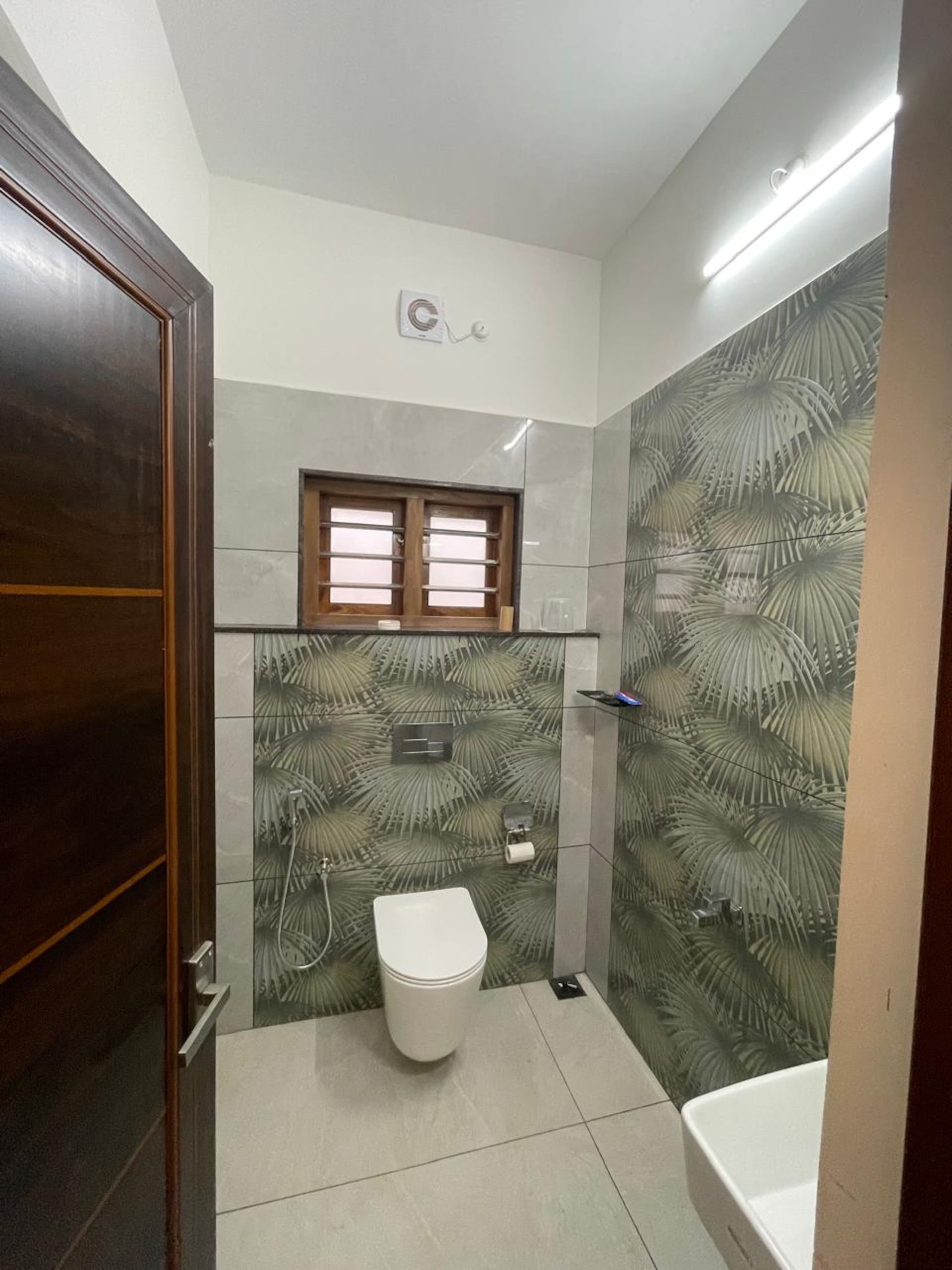 Luxury 5BR Villa |6 Toilets| 11 Guests| Kattappana 22