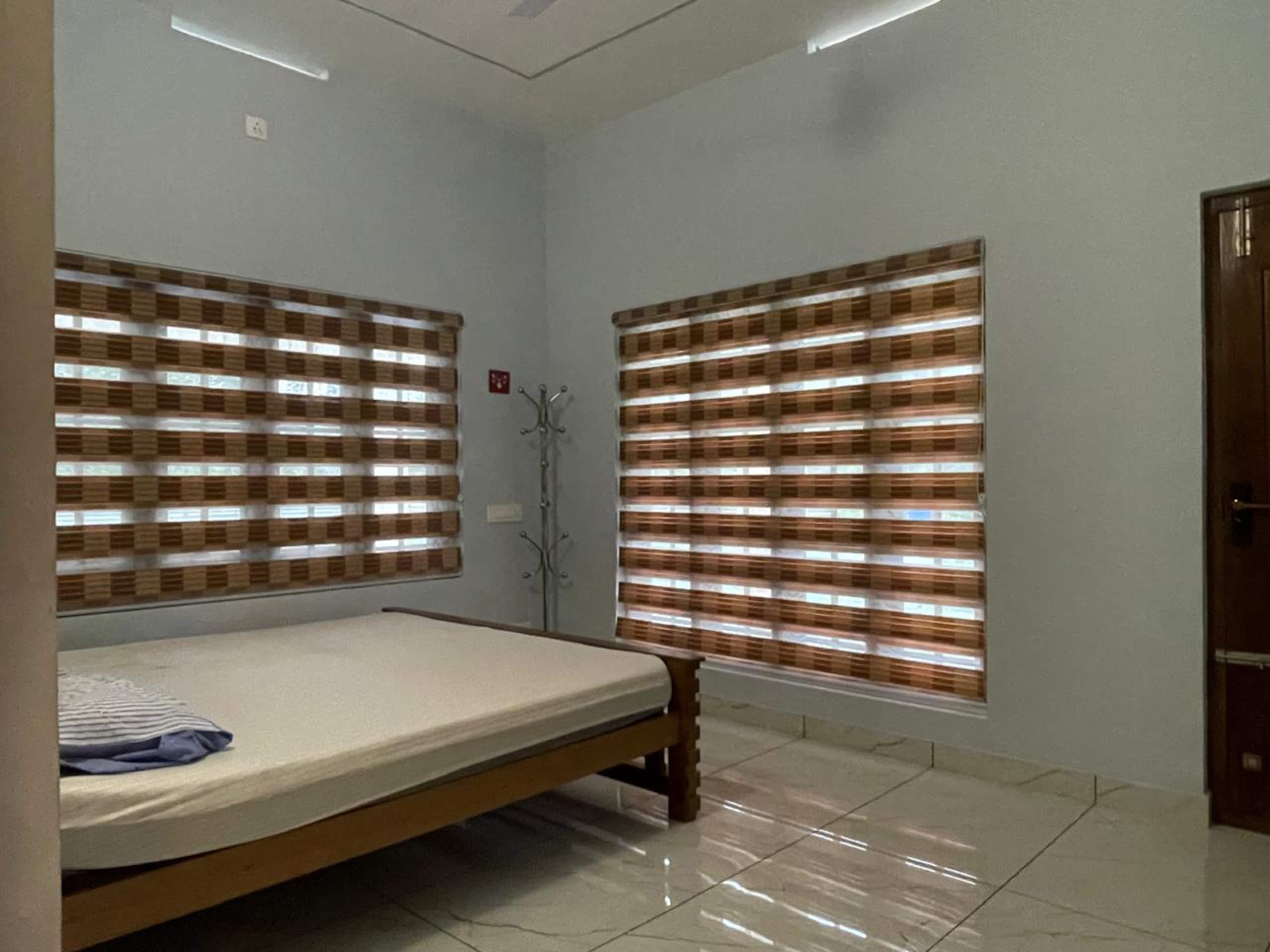 Luxury 5BR Villa |6 Toilets| 11 Guests| Kattappana 18