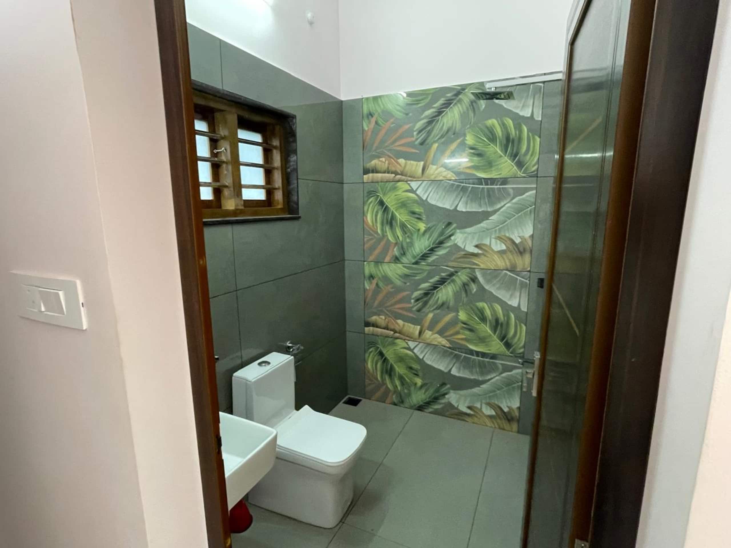 Luxury 5BR Villa |6 Toilets| 11 Guests| Kattappana 13