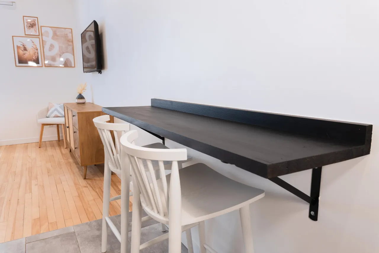 #7 - Studio/Plateau/St-Denis/SelfCheck-In/AC/TV 9