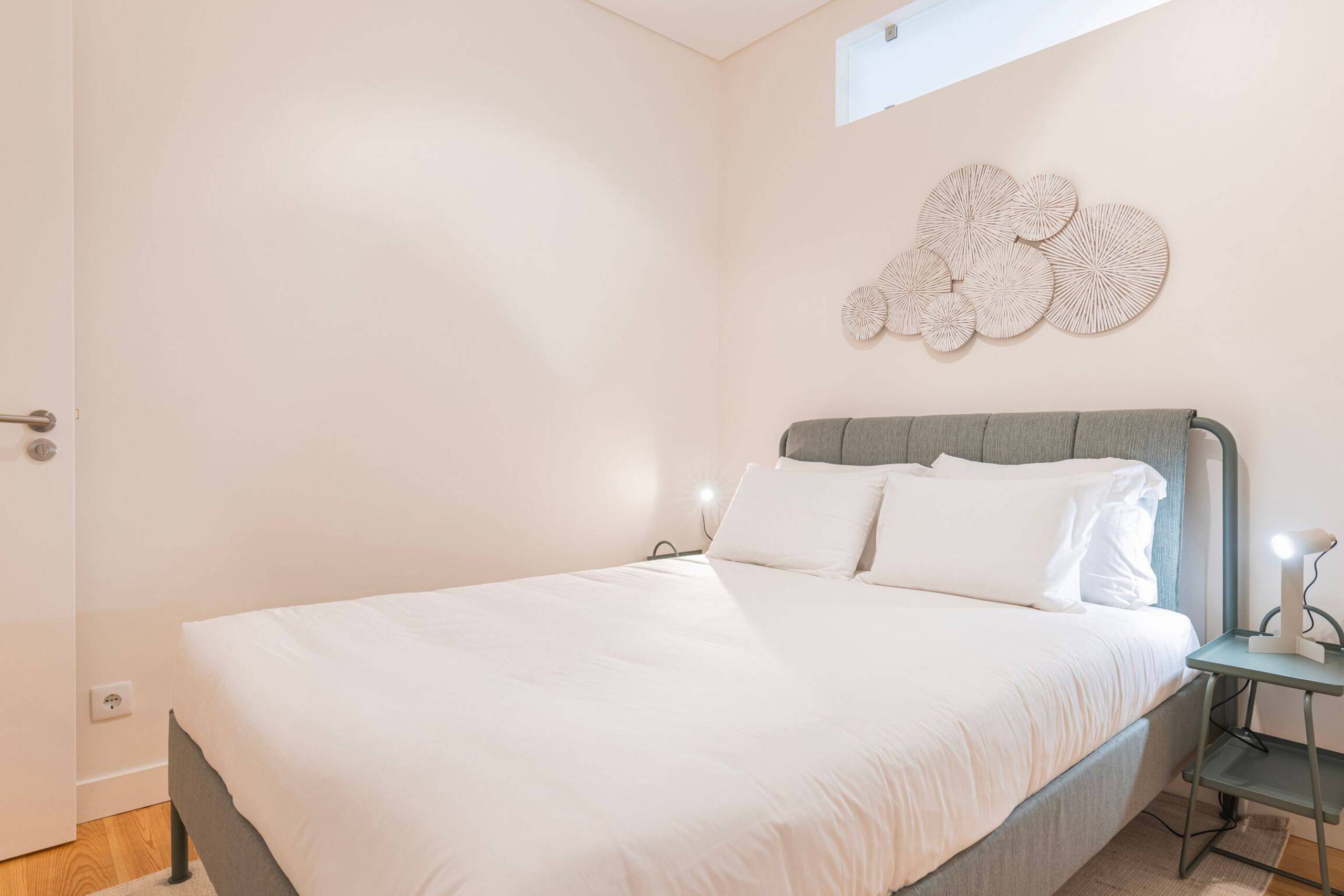 Apartment T3 65m2, 1st, 3 bedroom at Paço de Arco 17