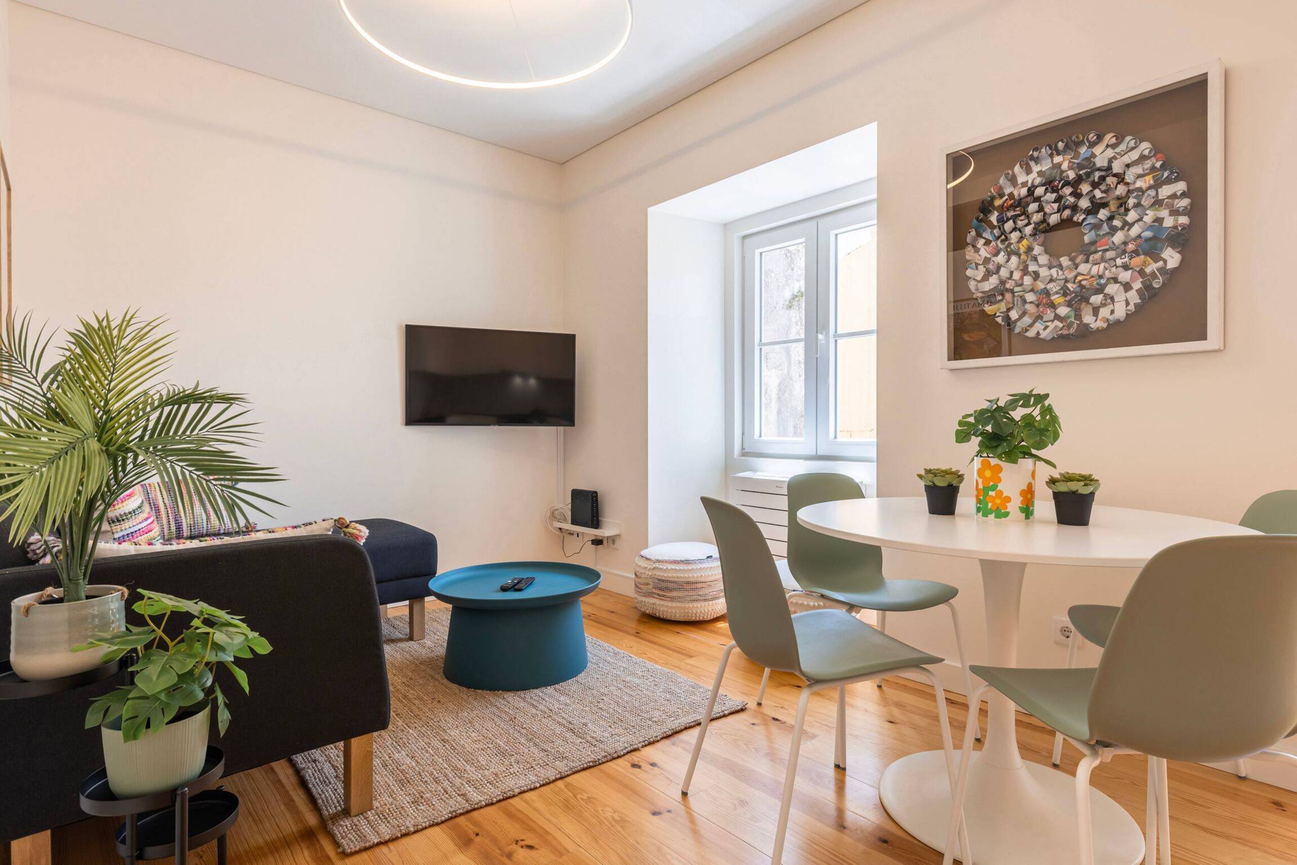 Apartment T3 65m2, 1st, 3 bedroom at Paço de Arco 4
