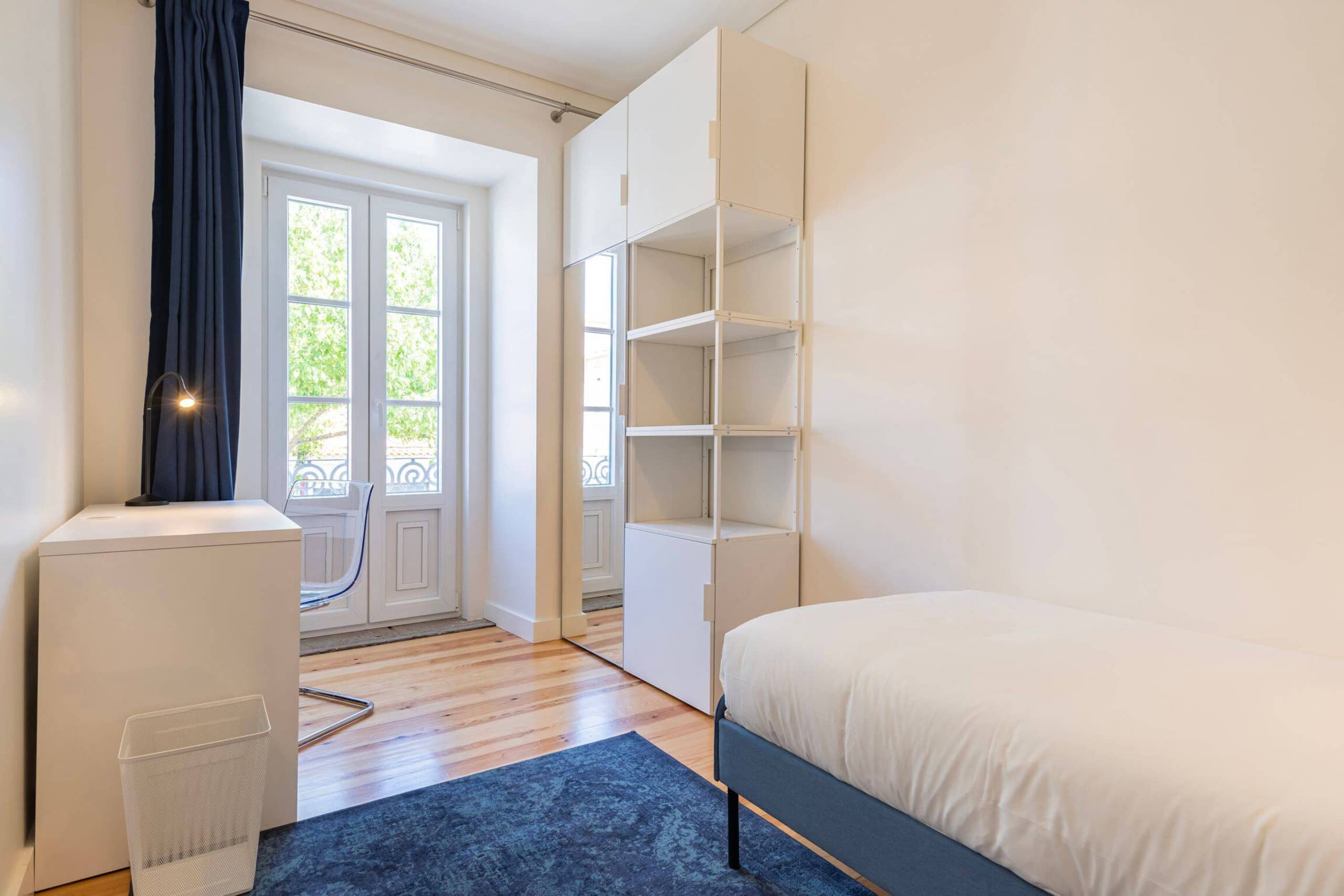 Apartment T3 65m2, 1st, 3 bedroom at Paço de Arco 25