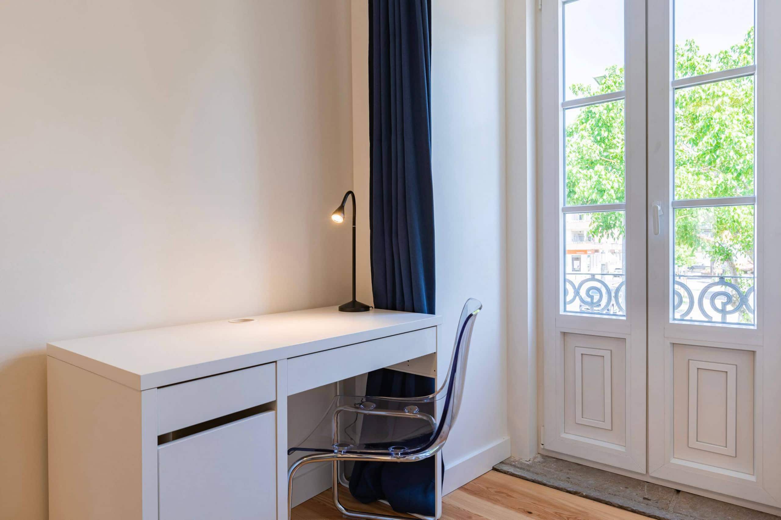 Apartment T3 65m2, 1st, 3 bedroom at Paço de Arco 5