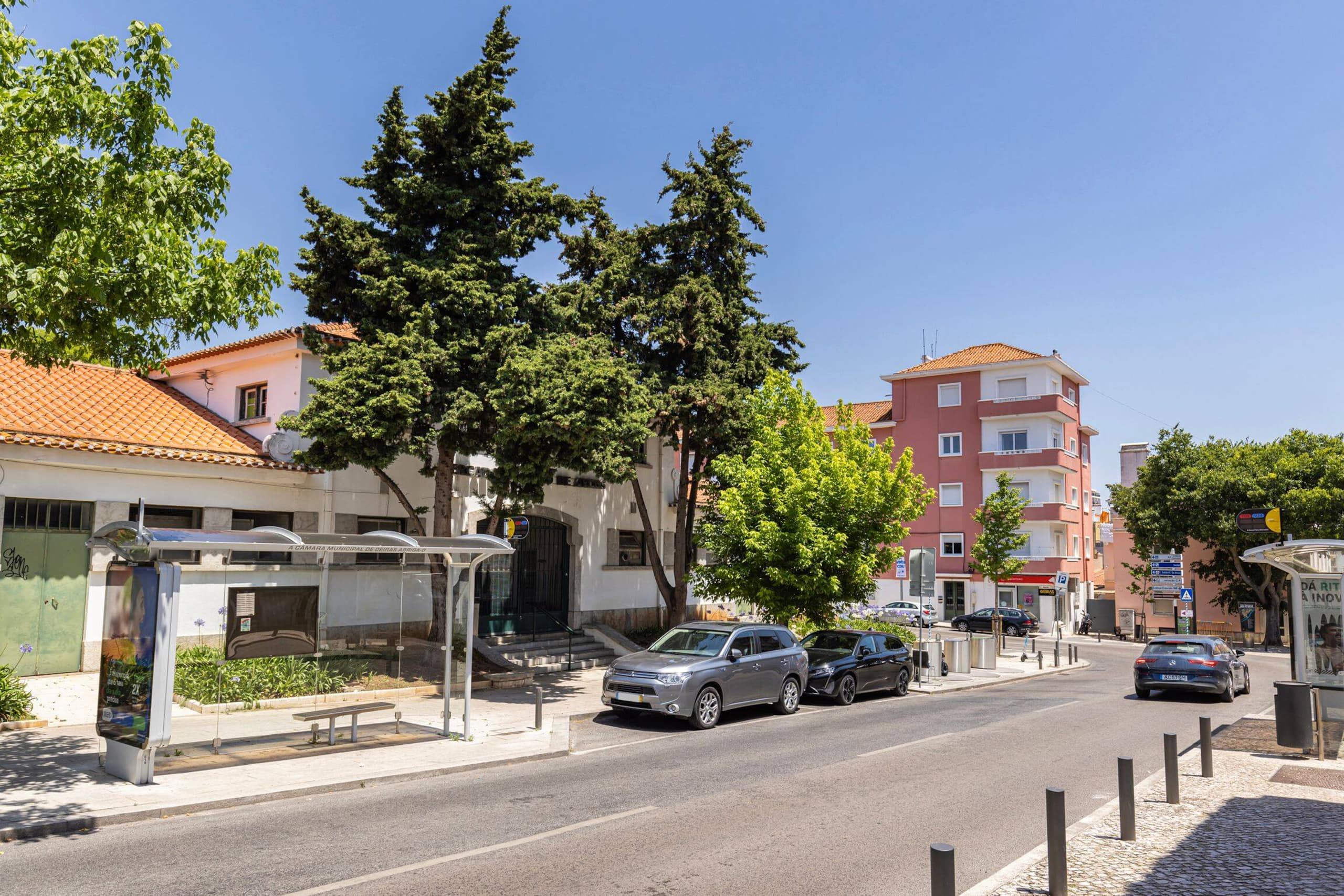 Apartment T3 65m2, 1st, 3 bedroom at Paço de Arco 3