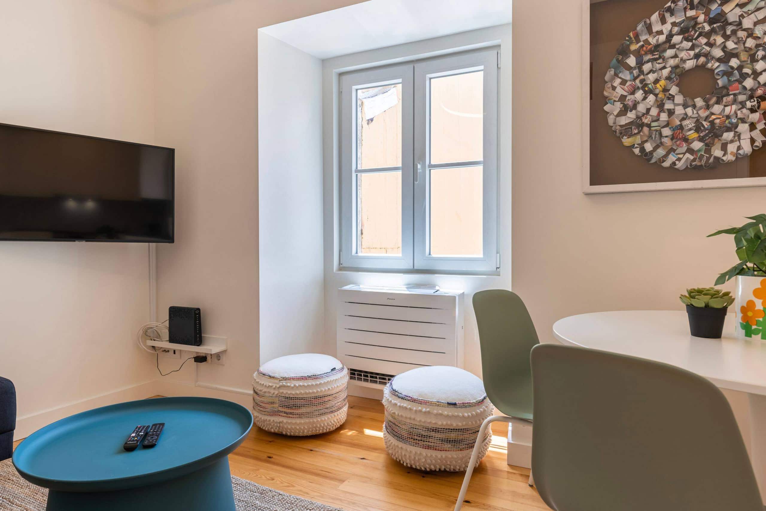 Apartment T3 65m2, 1st, 3 bedroom at Paço de Arco 11