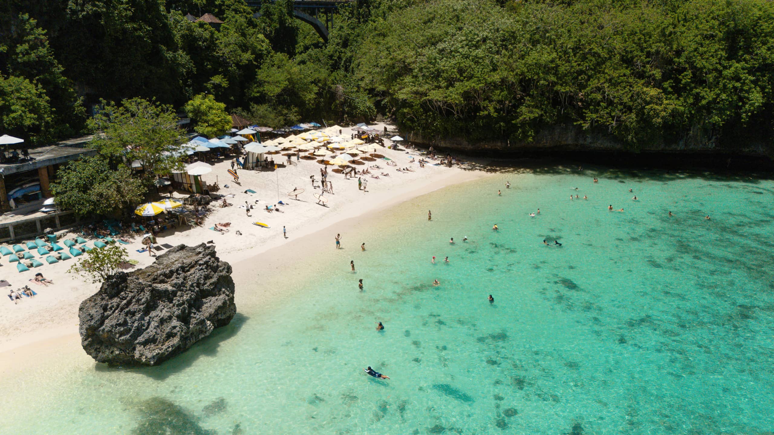 Bingin Castaways — photo 3