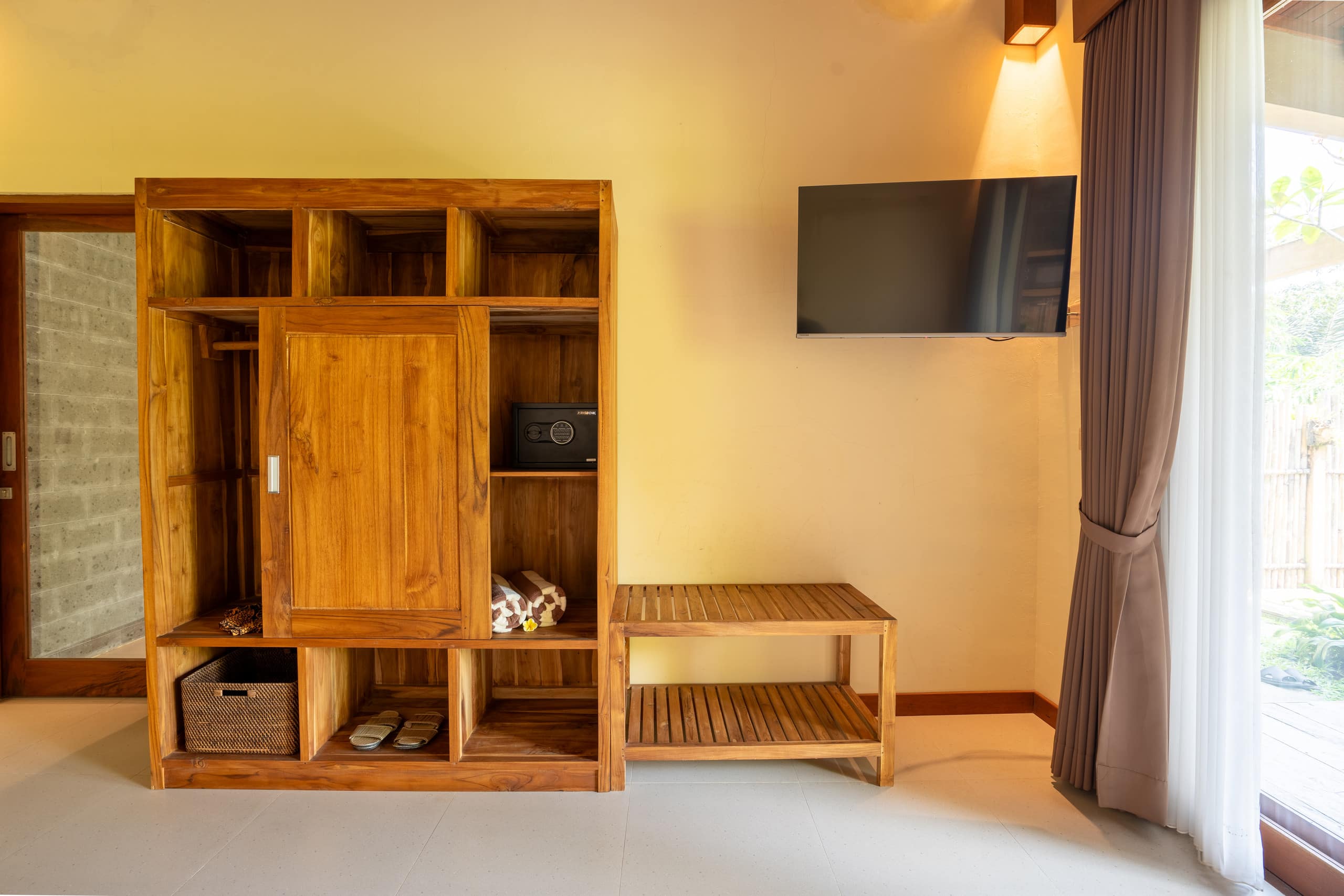 Varendra villa Ubud with cliff View 6