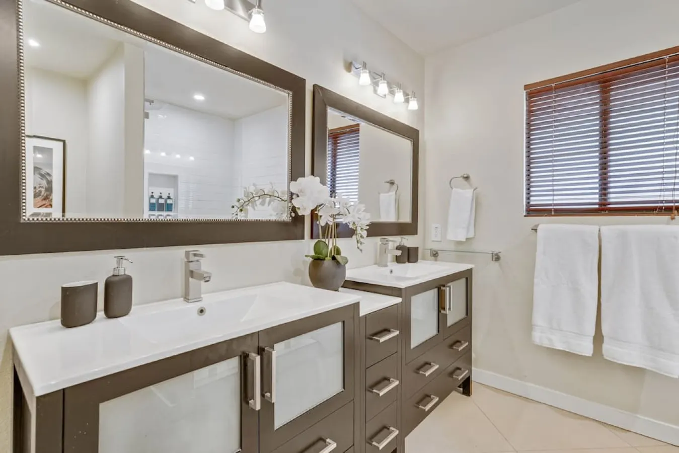 Adobe Villa: Palm Springs, CA 19