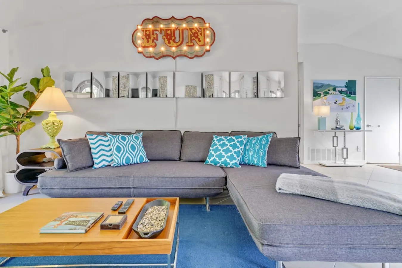 Adobe Villa: Palm Springs, CA 7
