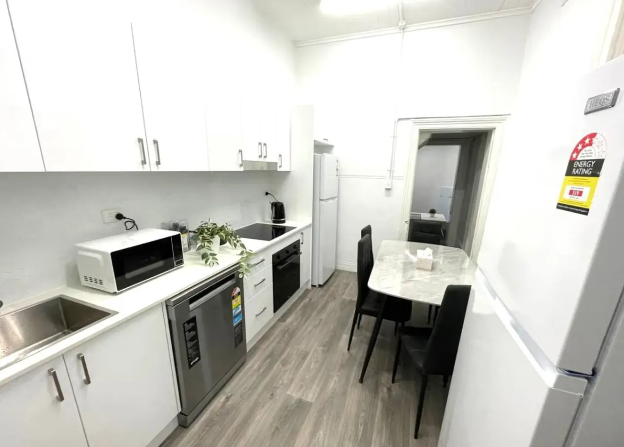 Bright Twin Shared Spaces - Chippendale - U1-A1 15