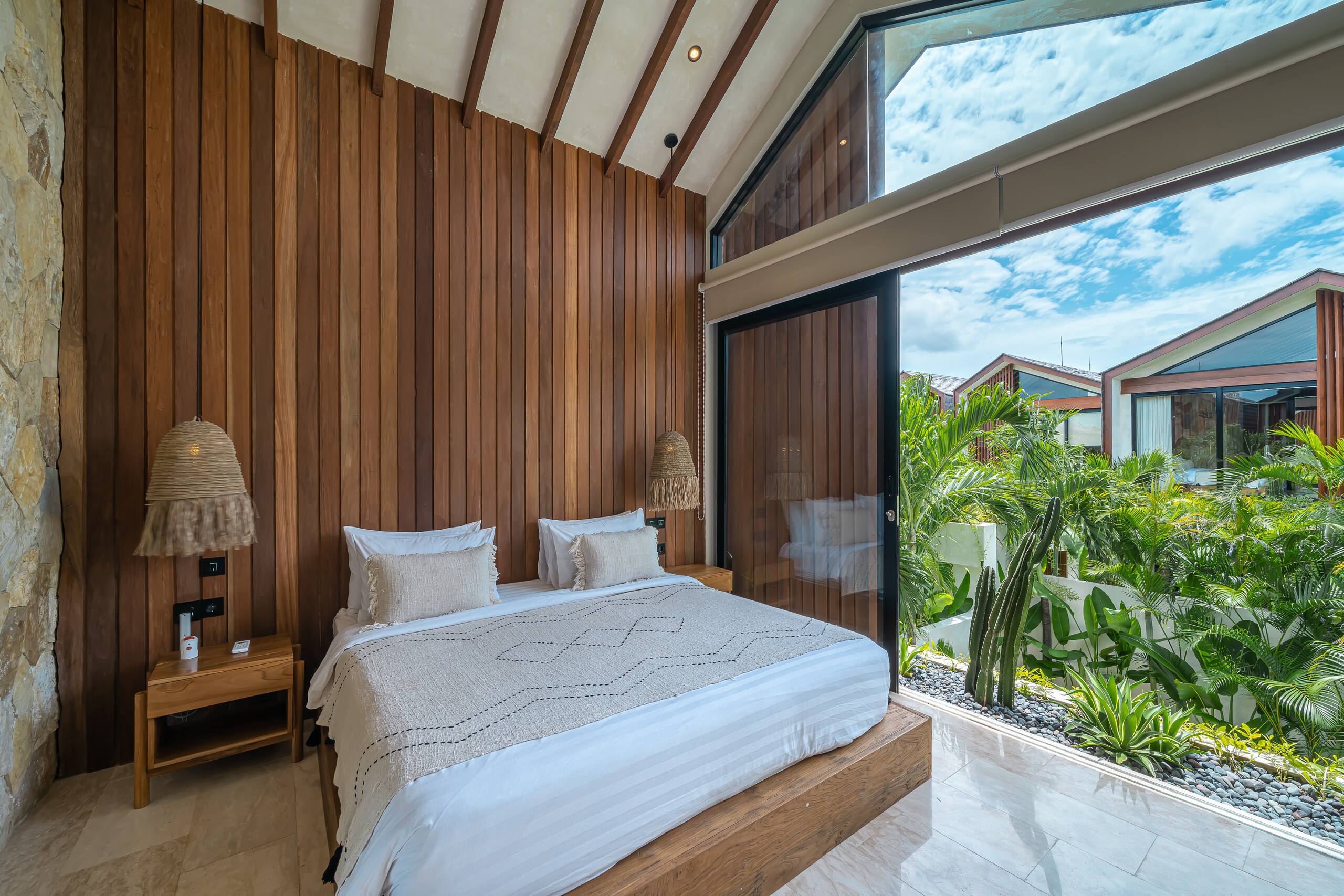 CASA KĀYA – Tropical 1BR Villa Near Bingin Beaches — photo 4