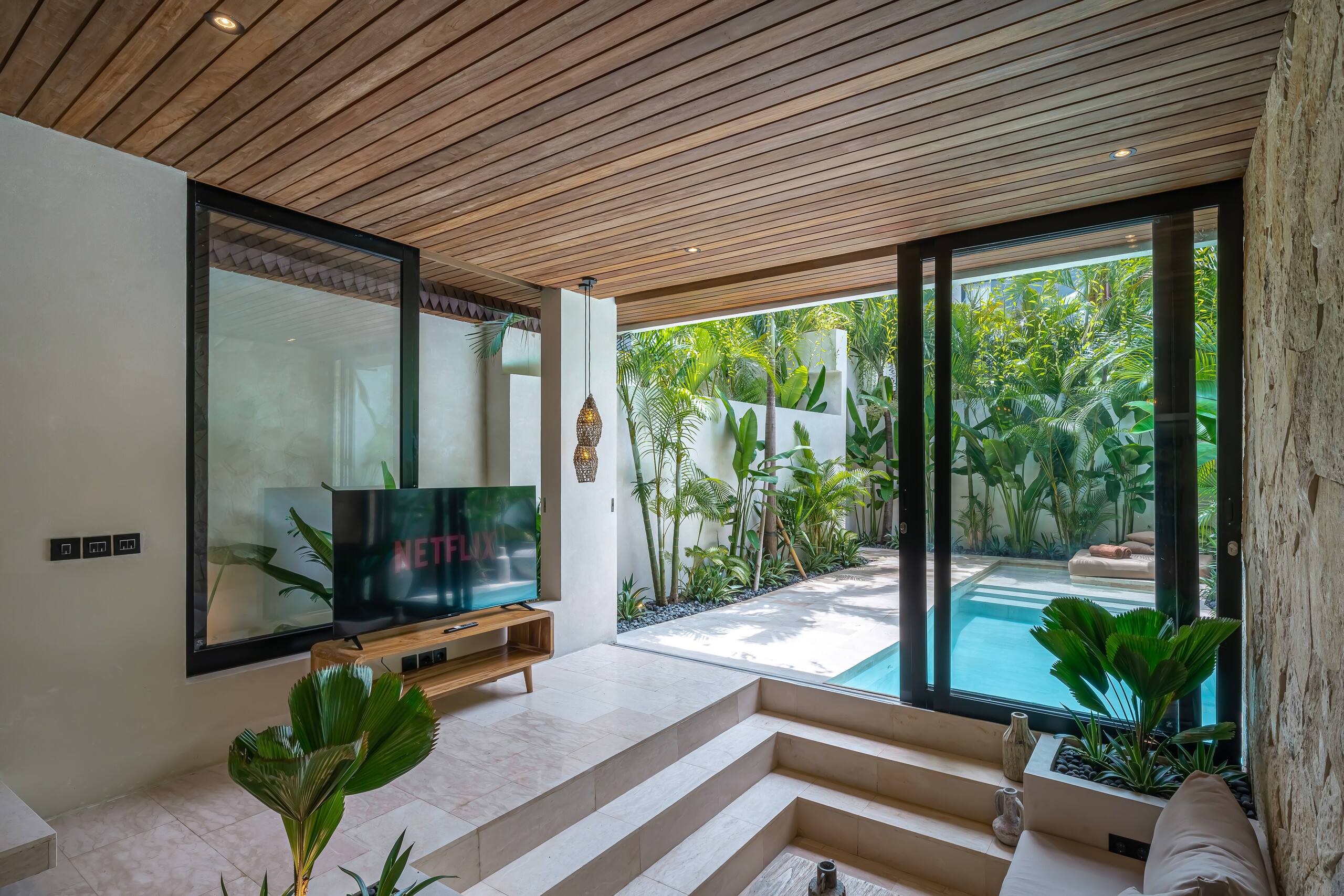 CASA KĀYA – Tropical 1BR Villa Near Bingin Beaches — photo 3