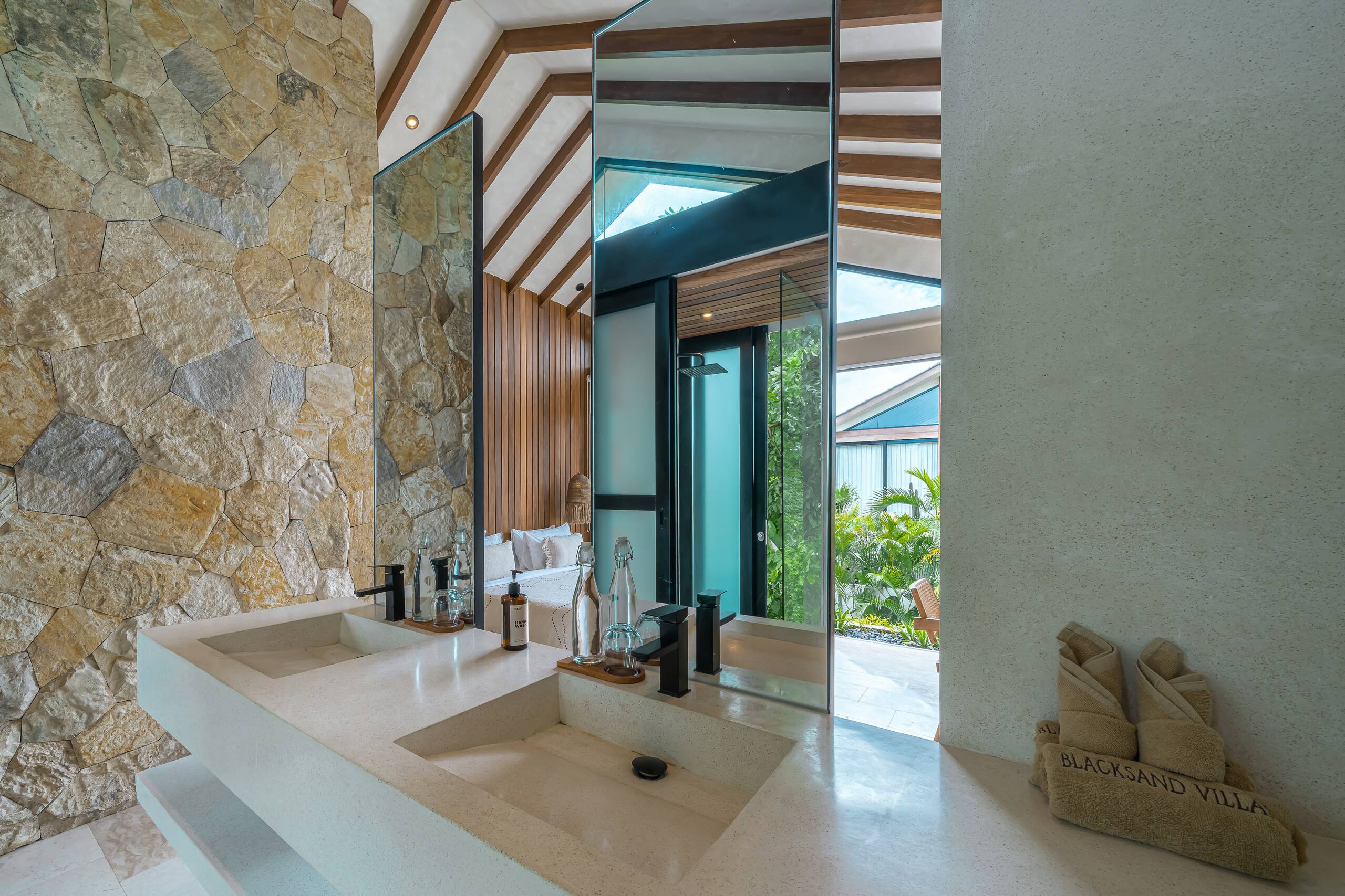 CASA KĀYA – Tropical 1BR Villa Near Bingin Beaches 33