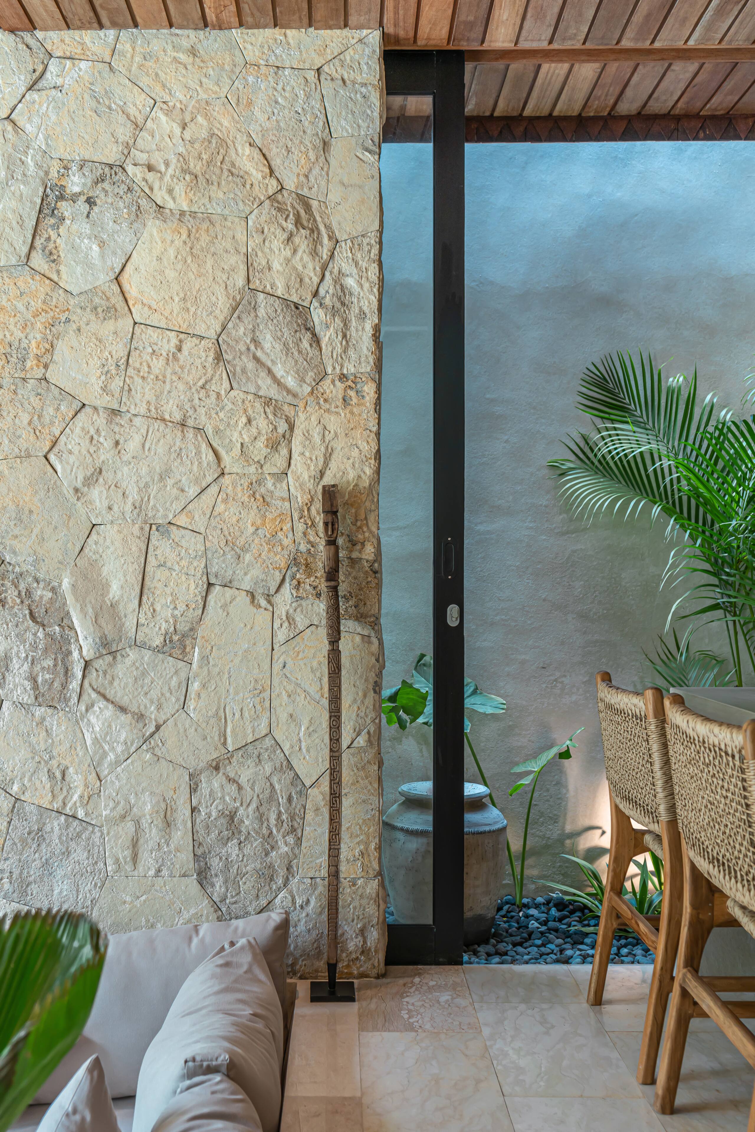 CASA KĀYA – Tropical 1BR Villa Near Bingin Beaches 25