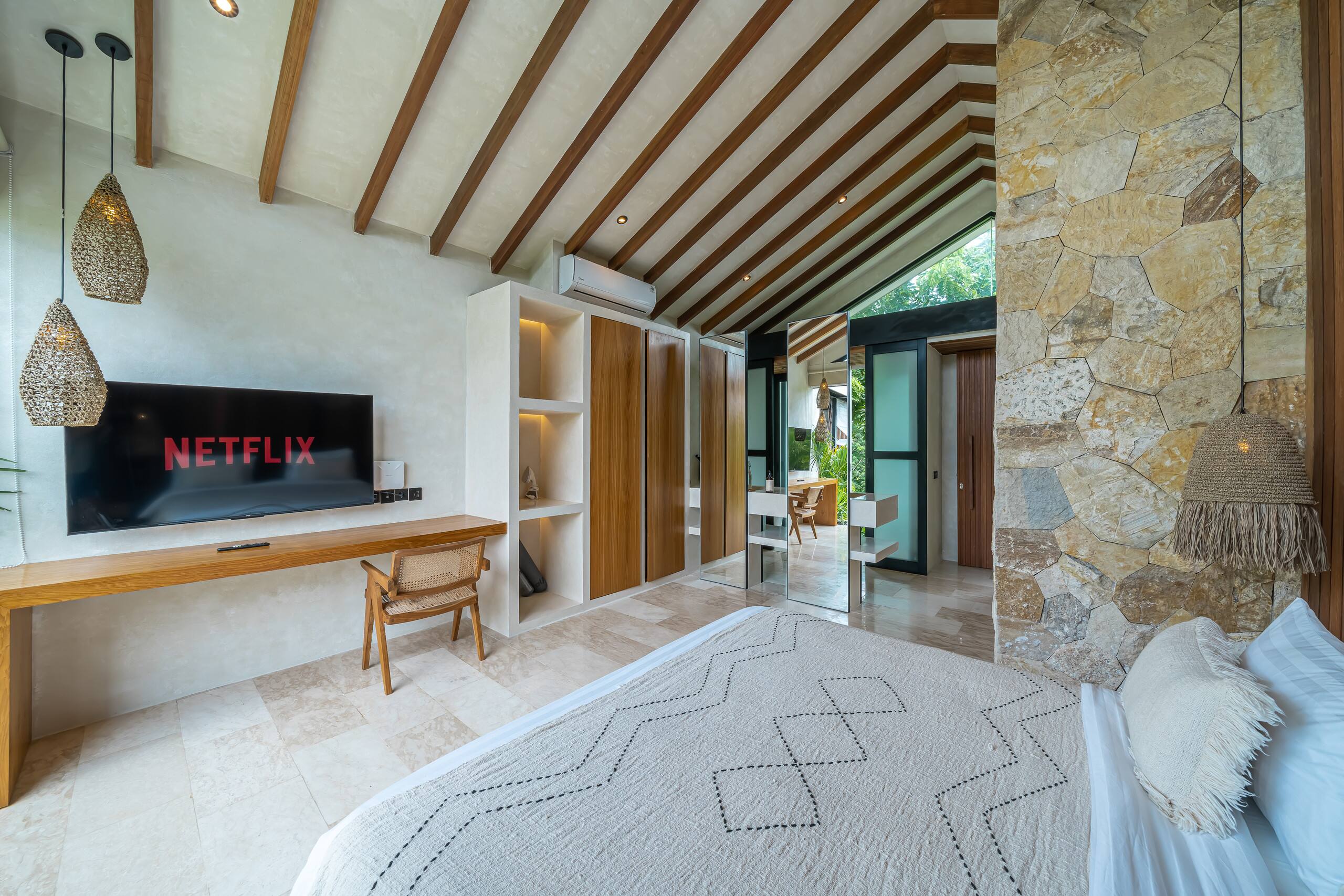 CASA KĀYA – Tropical 1BR Villa Near Bingin Beaches 31