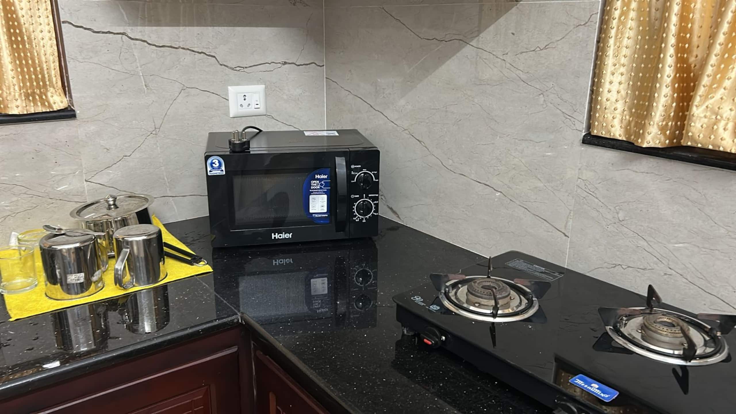 Modern 3BR Home Near Pala 13
