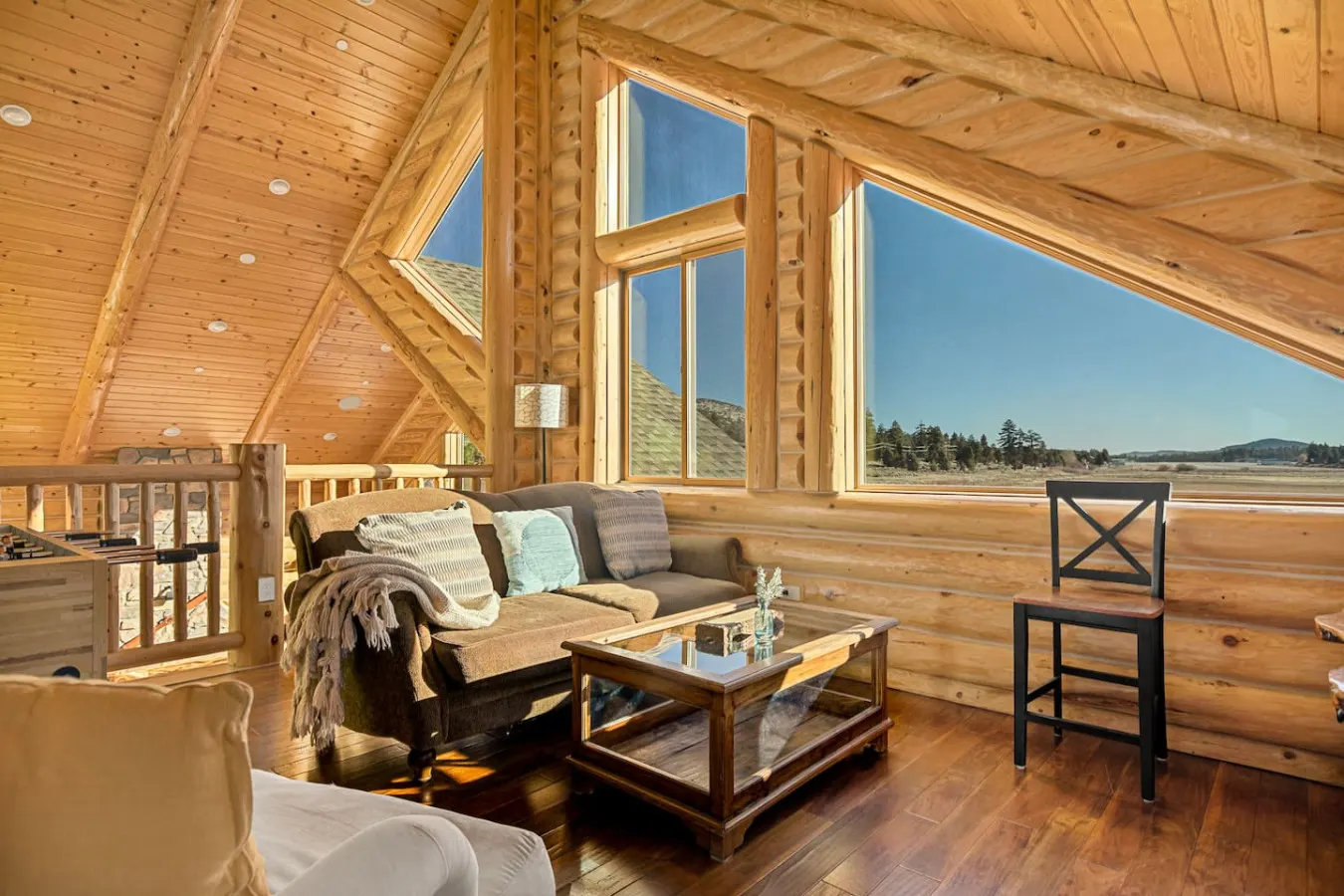 Luxurious Coyote Flat w/ Lake Views & Game Room 14