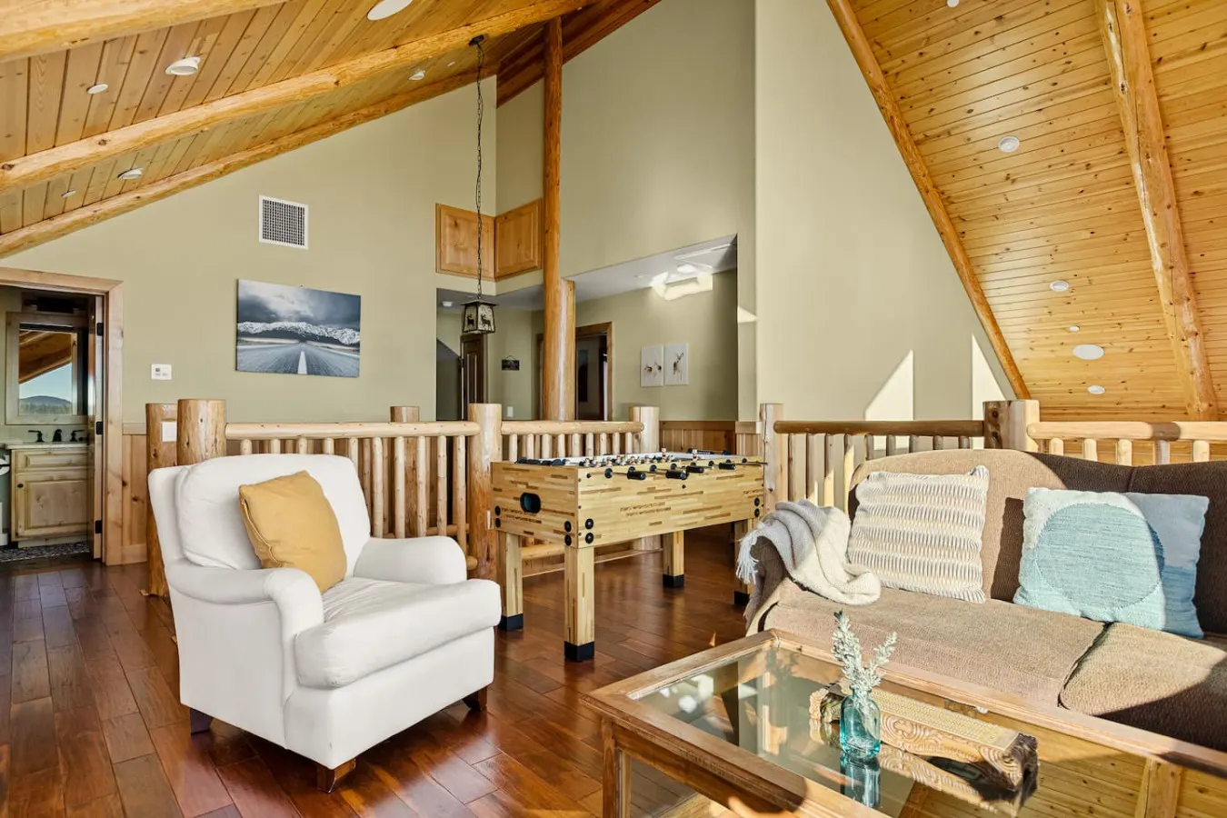 Luxurious Coyote Flat w/ Lake Views & Game Room 4