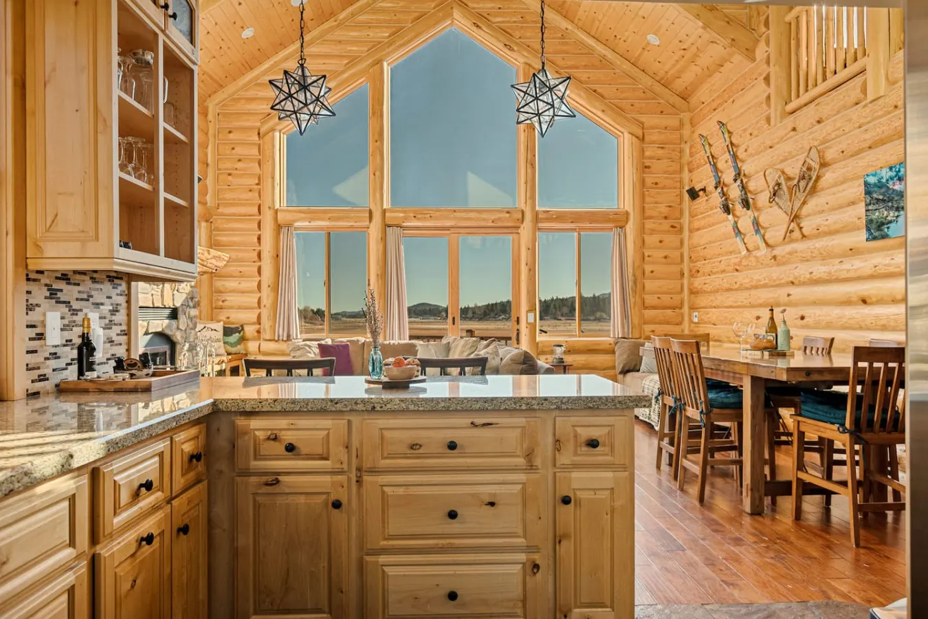 Luxurious Coyote Flat w/ Lake Views & Game Room 6