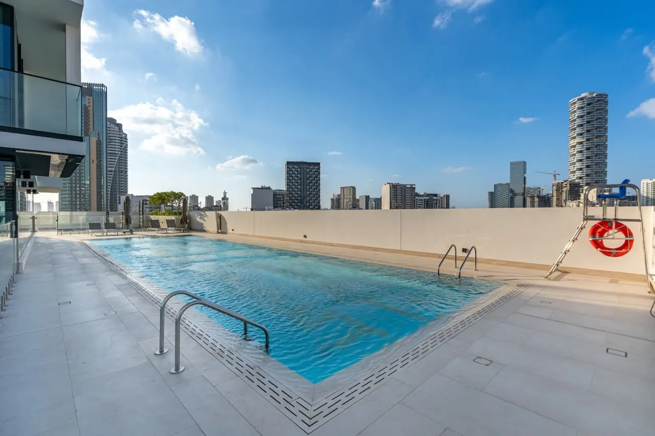 Savis Home-Enjoy the City Skyline View 20