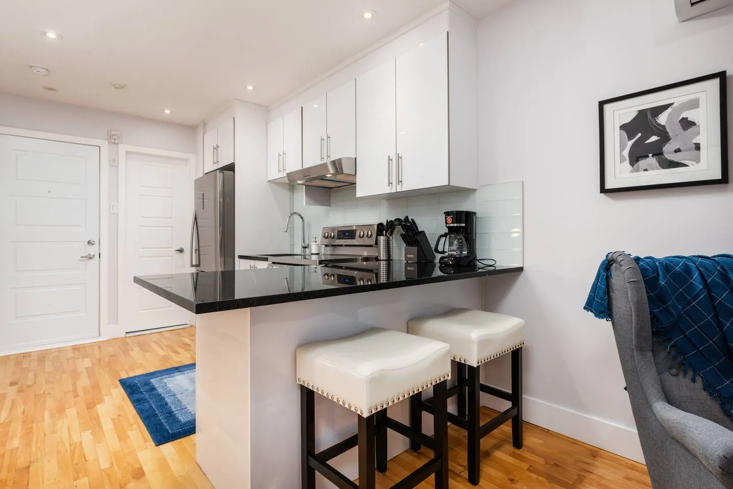 Stunning Flat in the heart of the Plateau 10