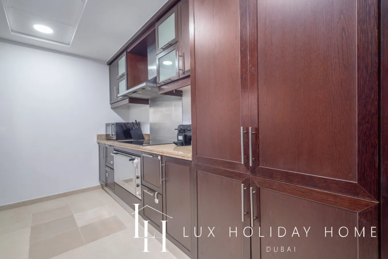 LUX The Burj Khalifa Fountain View Suite 3 12