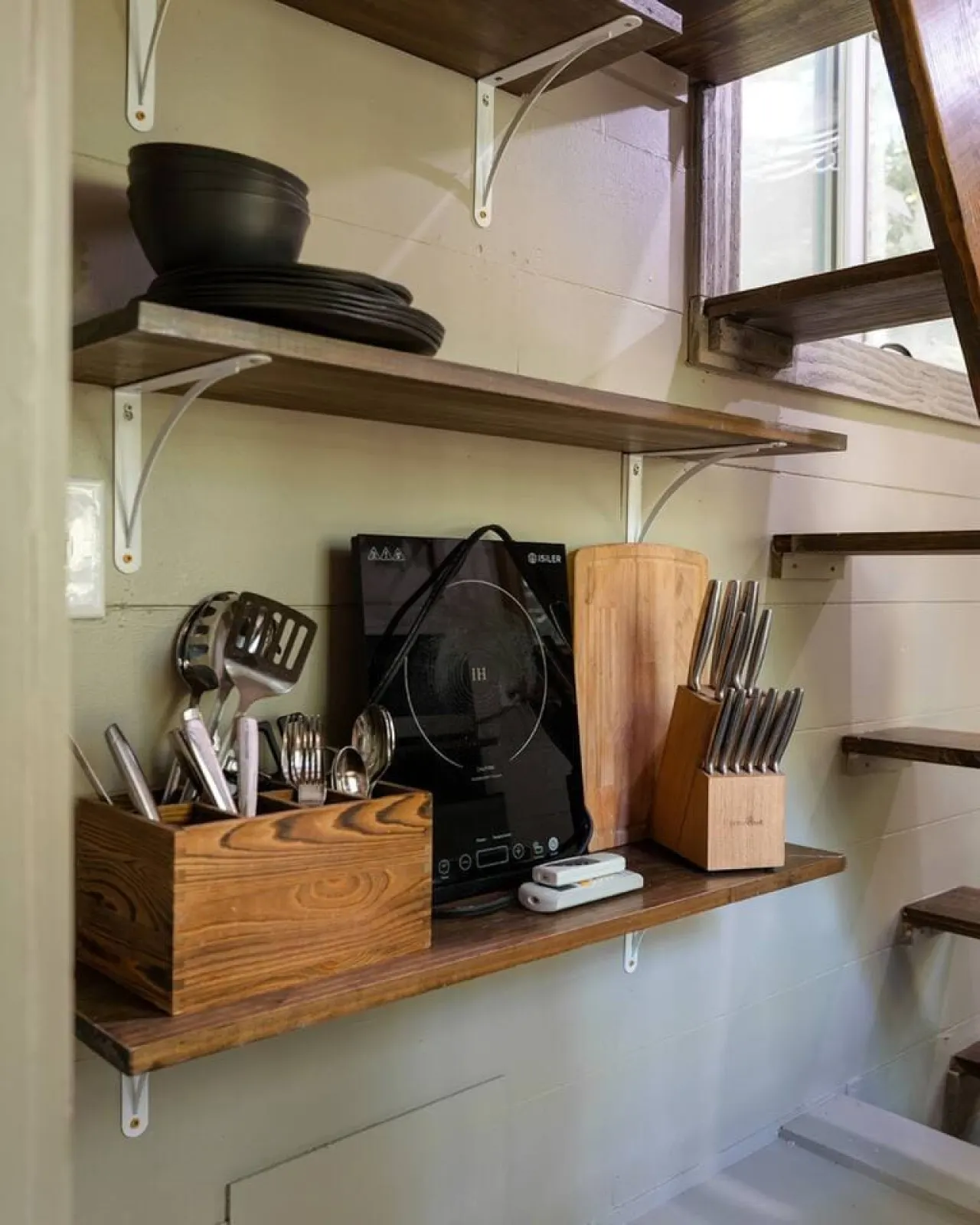 Rent Out 5 tiny houses Perfect for group trips! 18