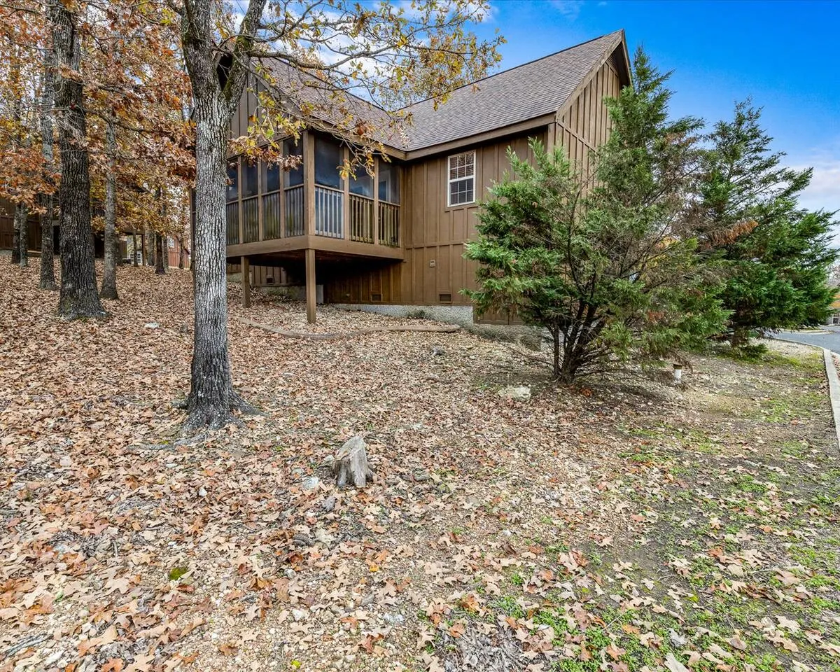 Cozy Stonebridge Cabin 2 King Suites, Heated Porch 7