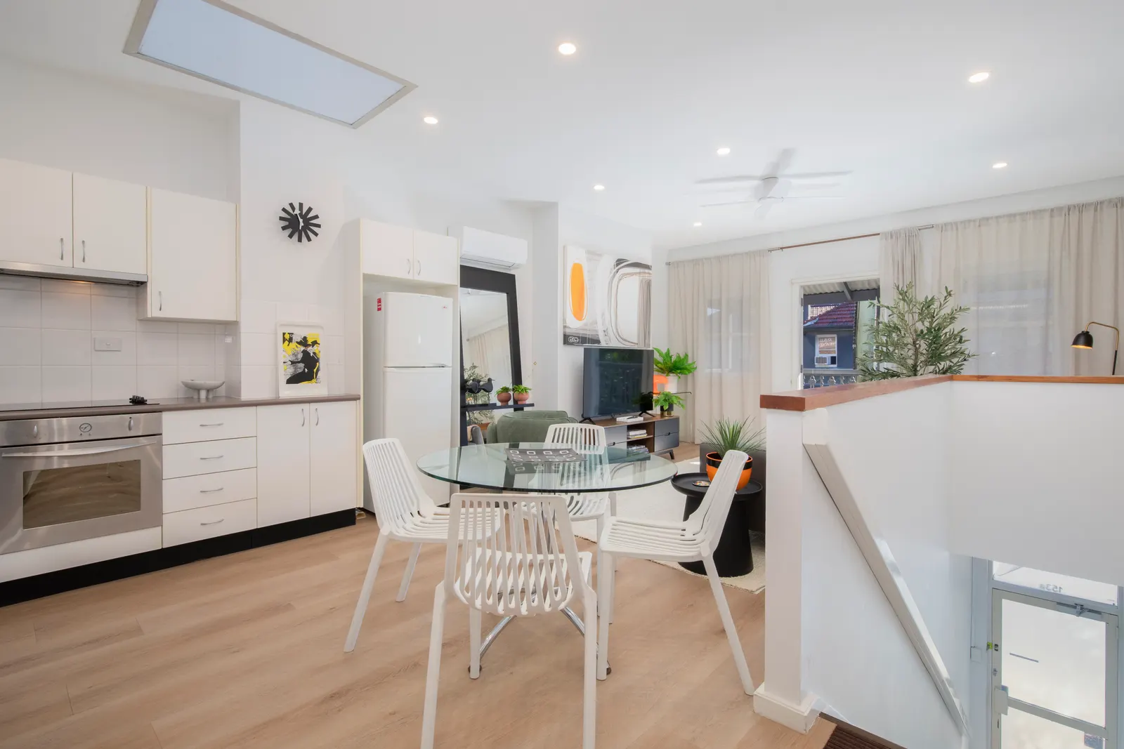 The Loft on Darby Walk to Beaches & Cafes 10