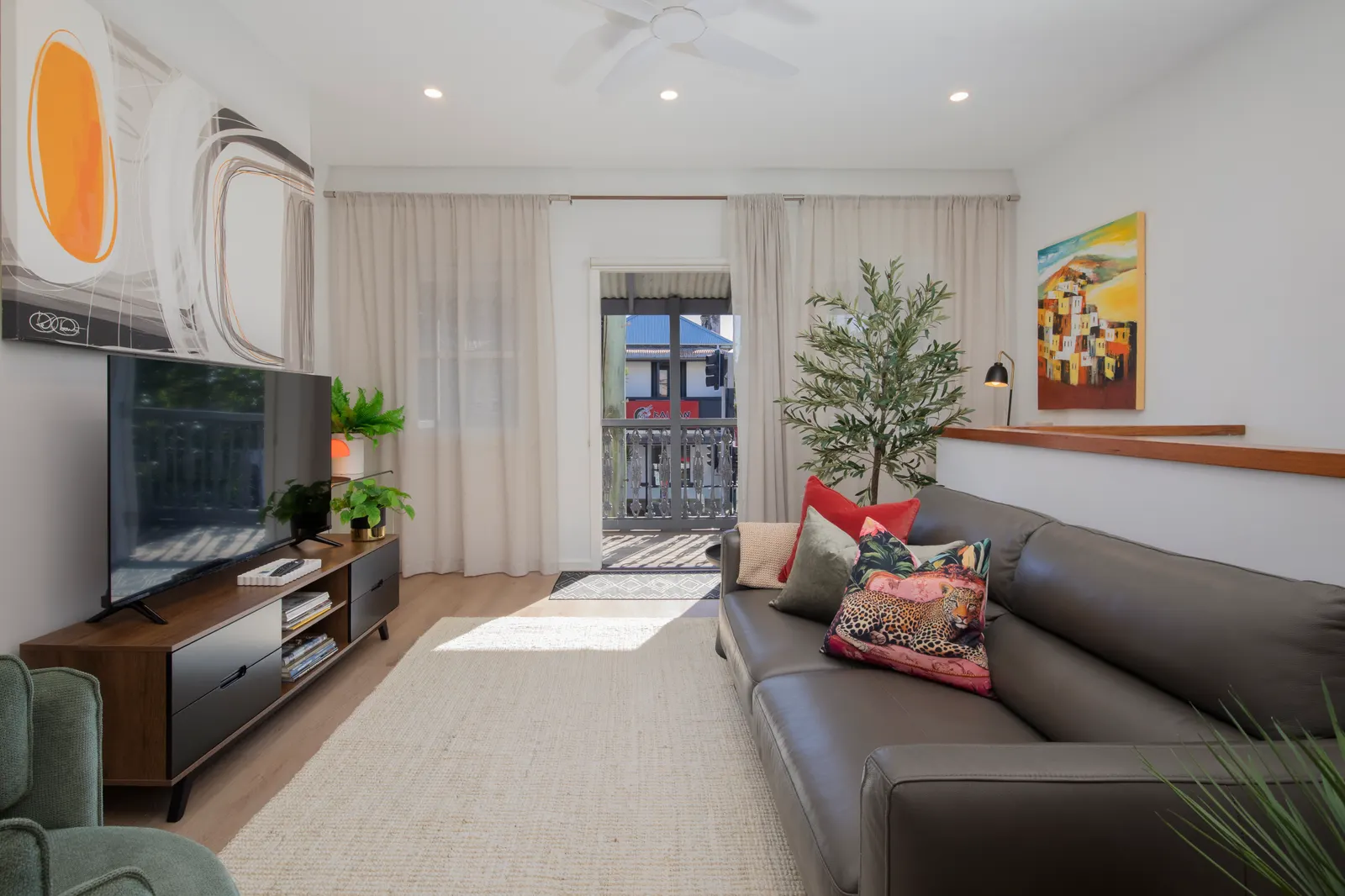 The Loft on Darby | Walk to Beaches & Cafes — photo 4