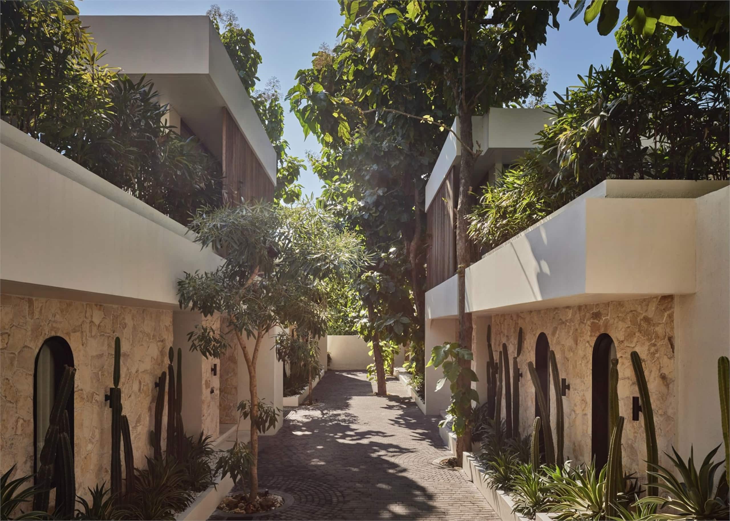 Elegant 3BR Garden Villa 25