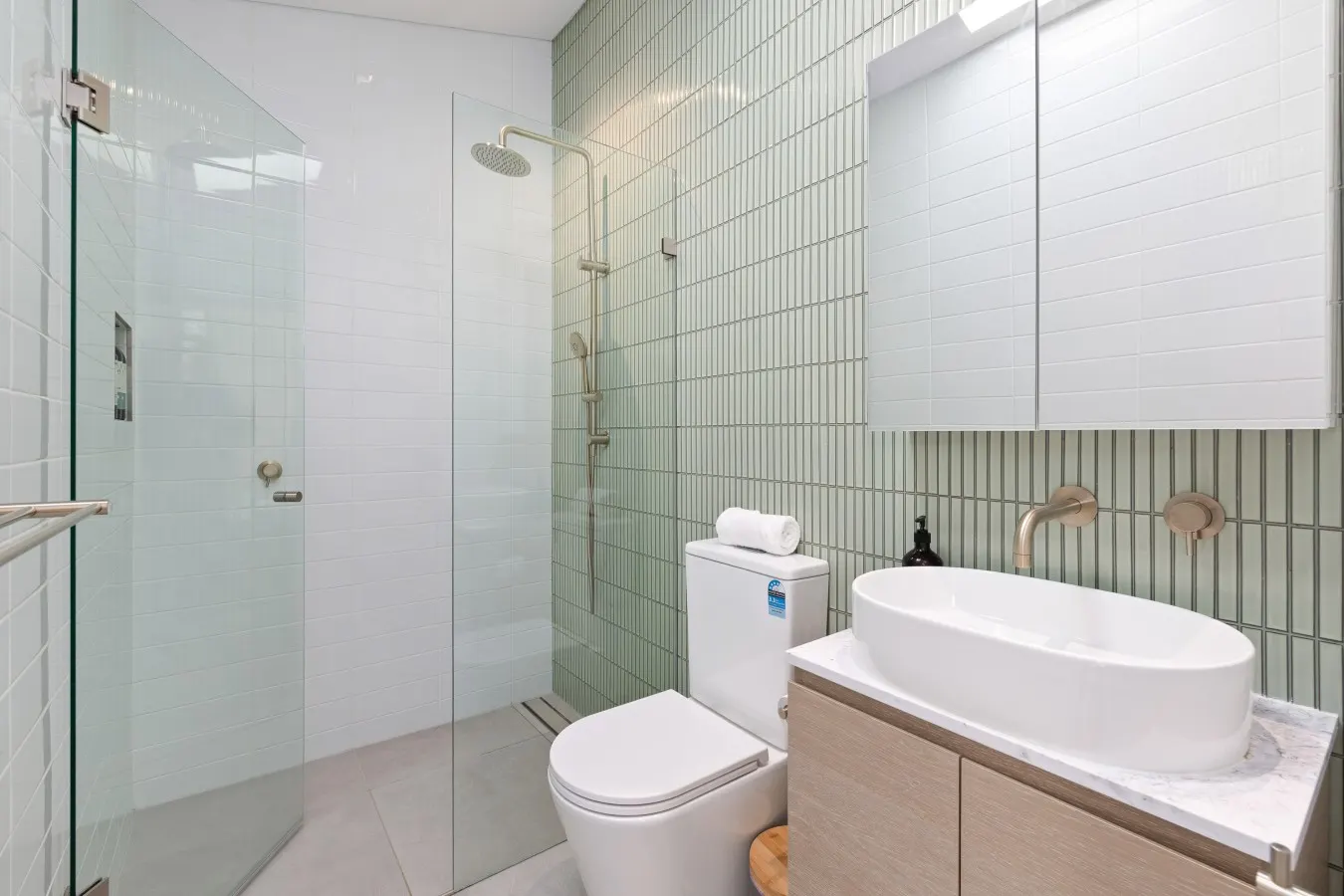 Sunny Balcony, Luxury in the Heart Of Bondi Beach 12