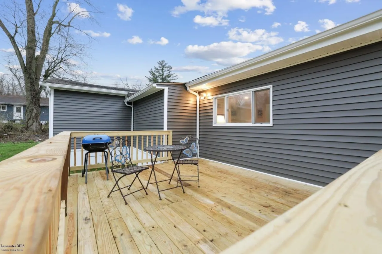 Corporate Cottage on Circle — photo 4