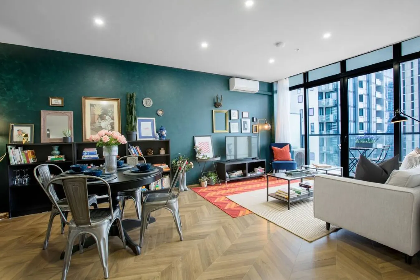 Lina: 2 Bed, 1 Bath Apartment 2
